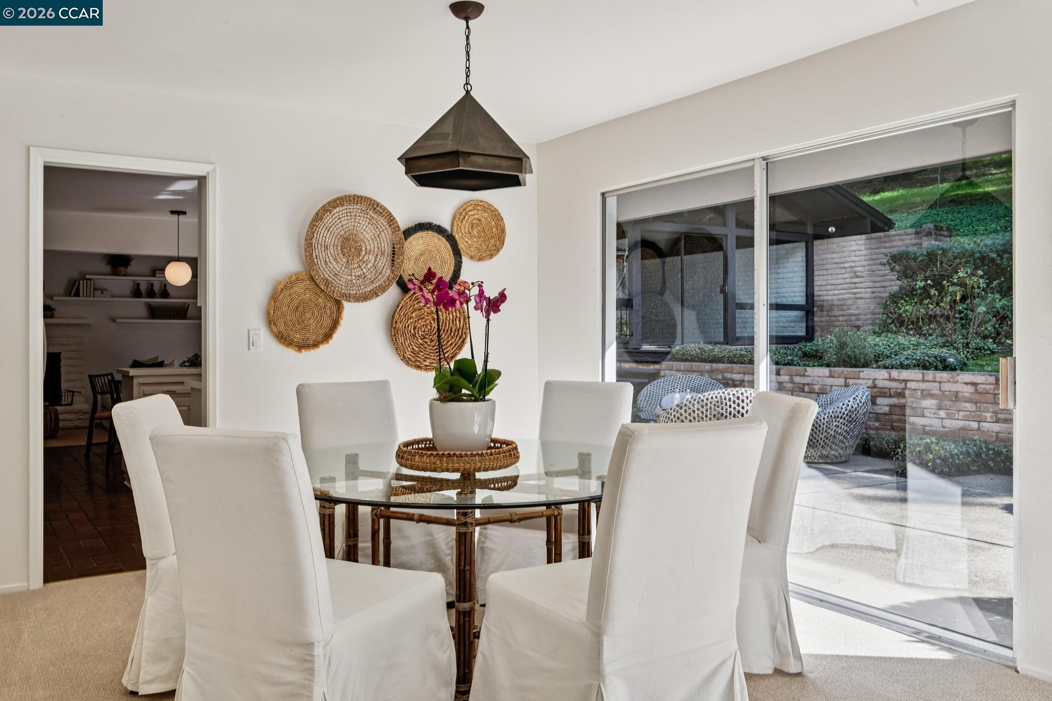 Detail Gallery Image 11 of 47 For 475 Dalewood Dr, Orinda,  CA 94563 - 5 Beds | 3/1 Baths