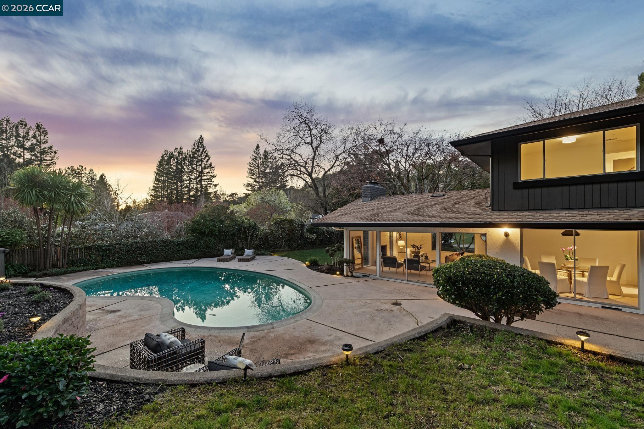 Detail Gallery Image 43 of 47 For 475 Dalewood Dr, Orinda,  CA 94563 - 5 Beds | 3/1 Baths