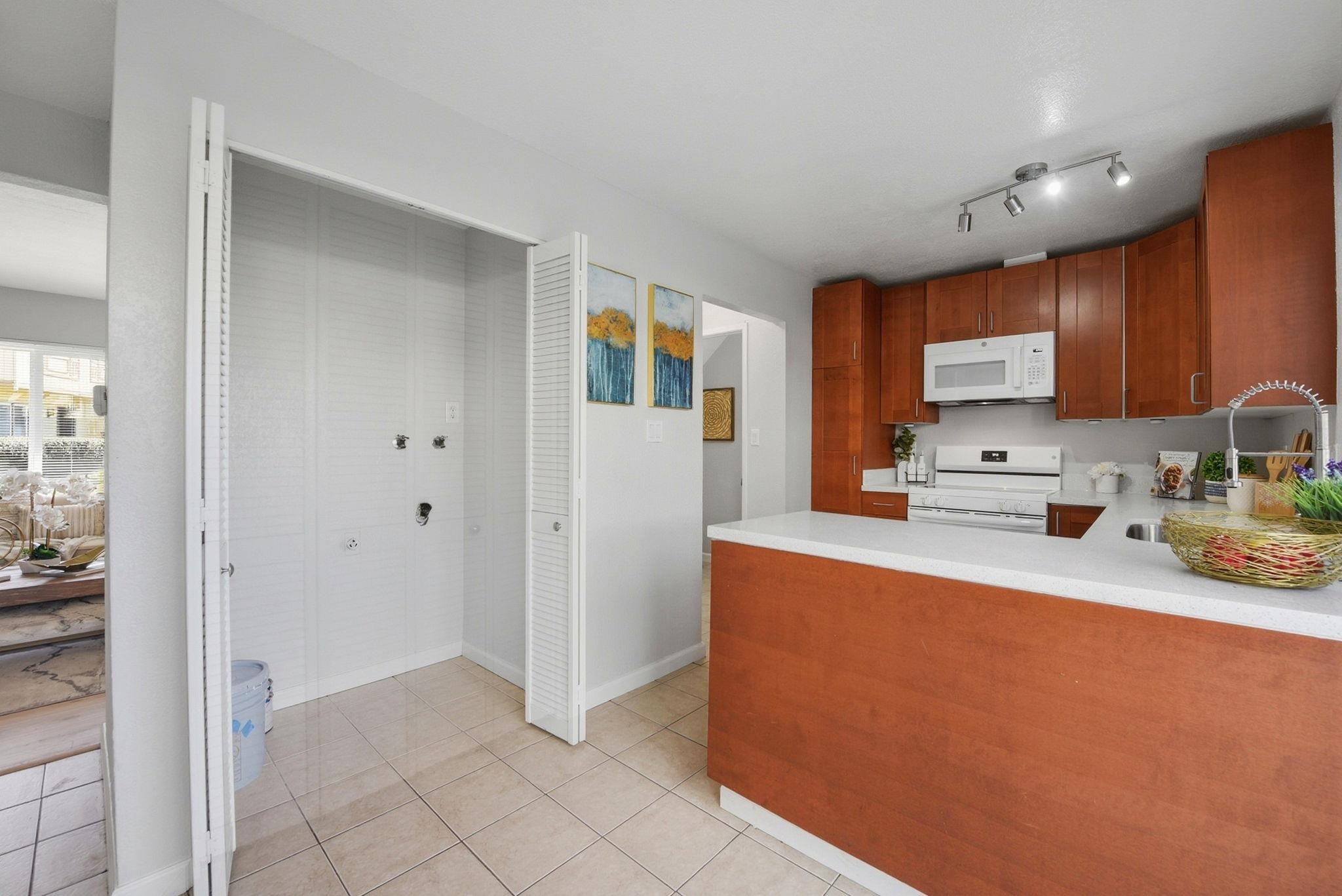 Photo #11: 41124371 Listing: Photo #11