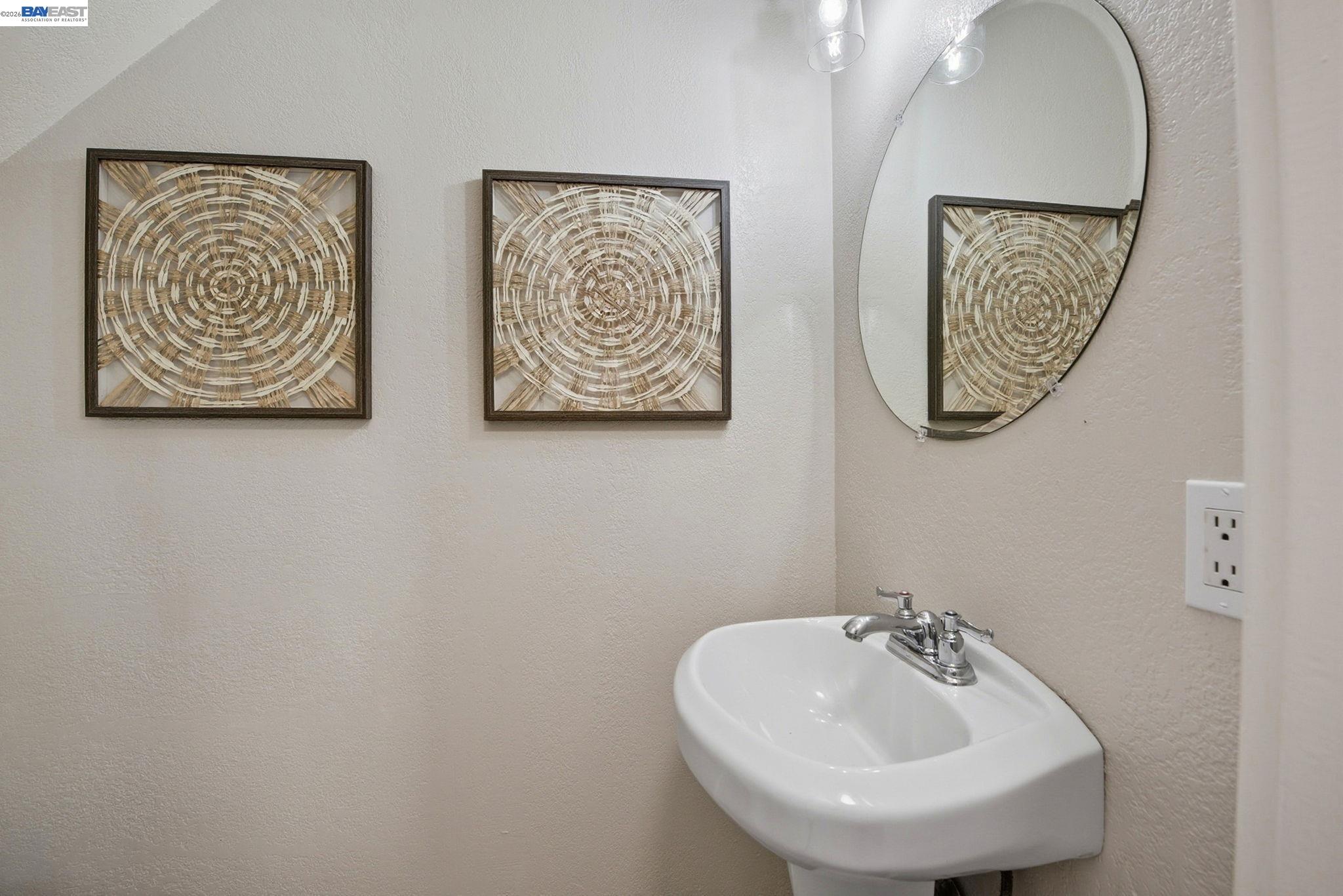 Detail Gallery Image 28 of 39 For 34597 Bluestone Cmn, Fremont,  CA 94555 - 3 Beds | 1/1 Baths