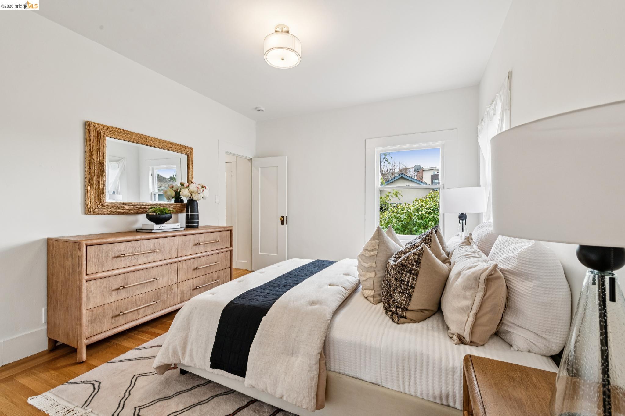 Detail Gallery Image 25 of 35 For 4970 Coronado Avenue, Oakland,  CA 94618 - 2 Beds | 2 Baths