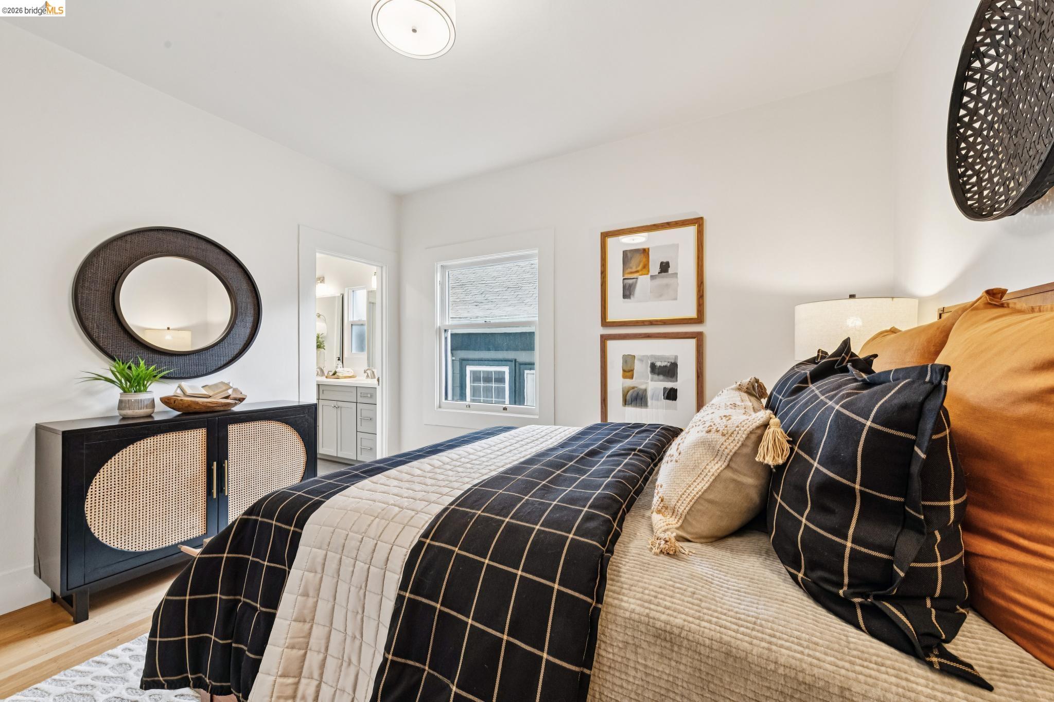 Detail Gallery Image 29 of 35 For 4970 Coronado Avenue, Oakland,  CA 94618 - 2 Beds | 2 Baths