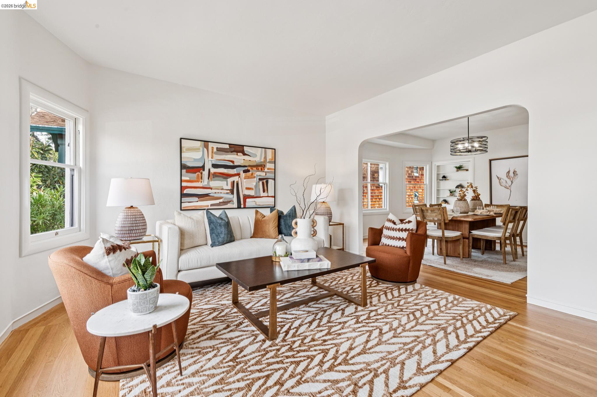 Detail Gallery Image 5 of 35 For 4970 Coronado Avenue, Oakland,  CA 94618 - 2 Beds | 2 Baths