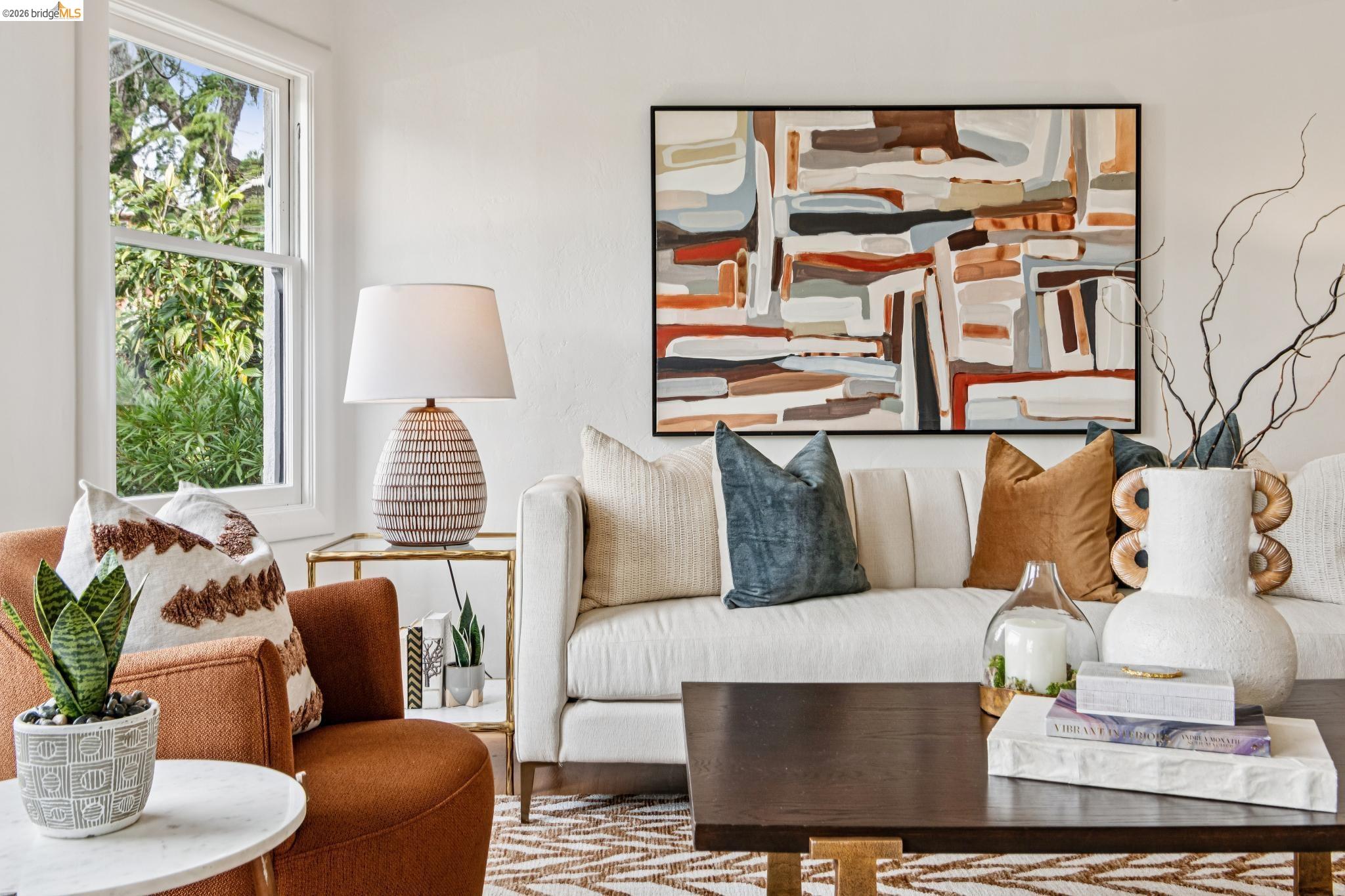 Detail Gallery Image 7 of 35 For 4970 Coronado Avenue, Oakland,  CA 94618 - 2 Beds | 2 Baths