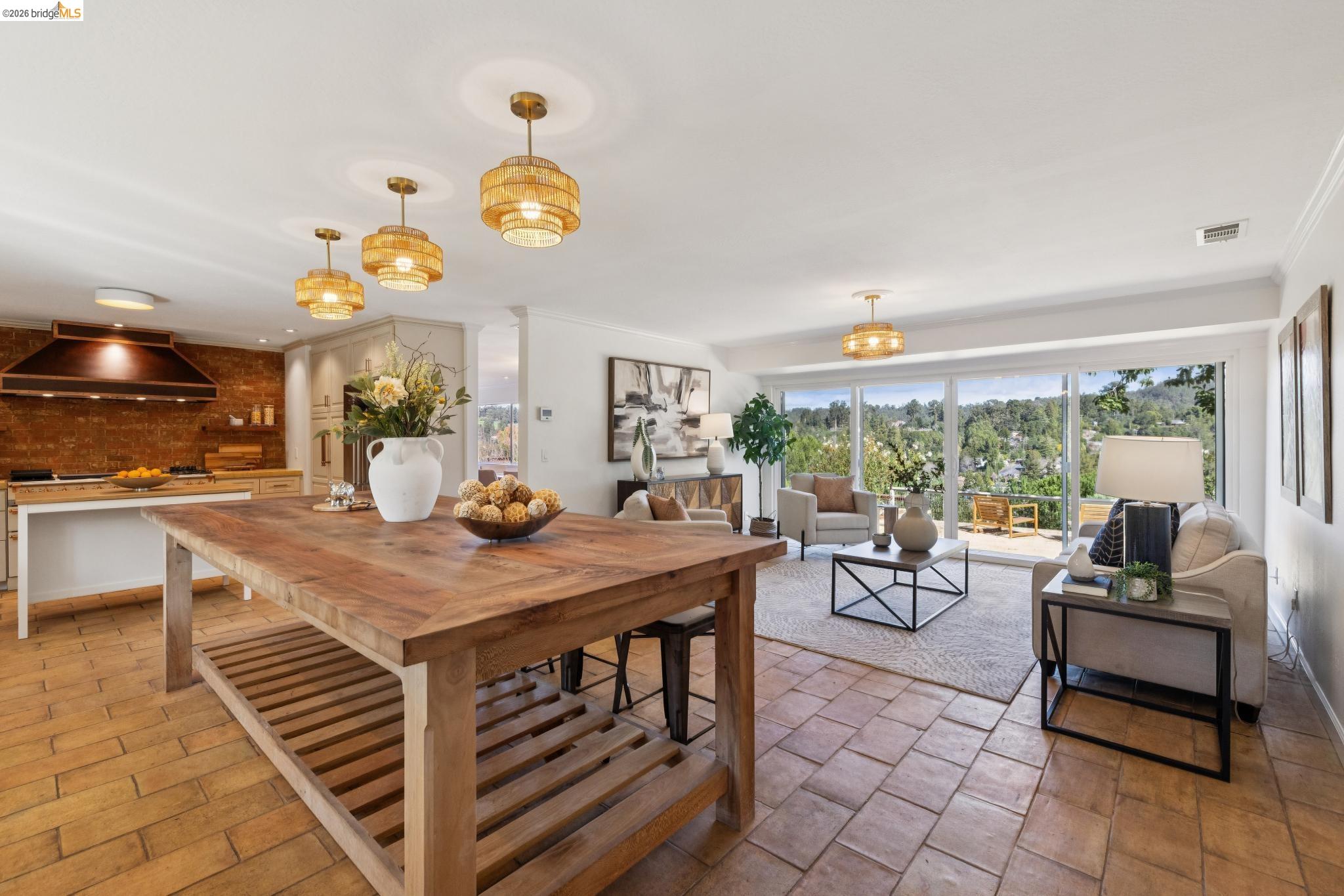 Detail Gallery Image 20 of 60 For 4450 Turner Ave, Oakland,  CA 94605 - 4 Beds | 3 Baths