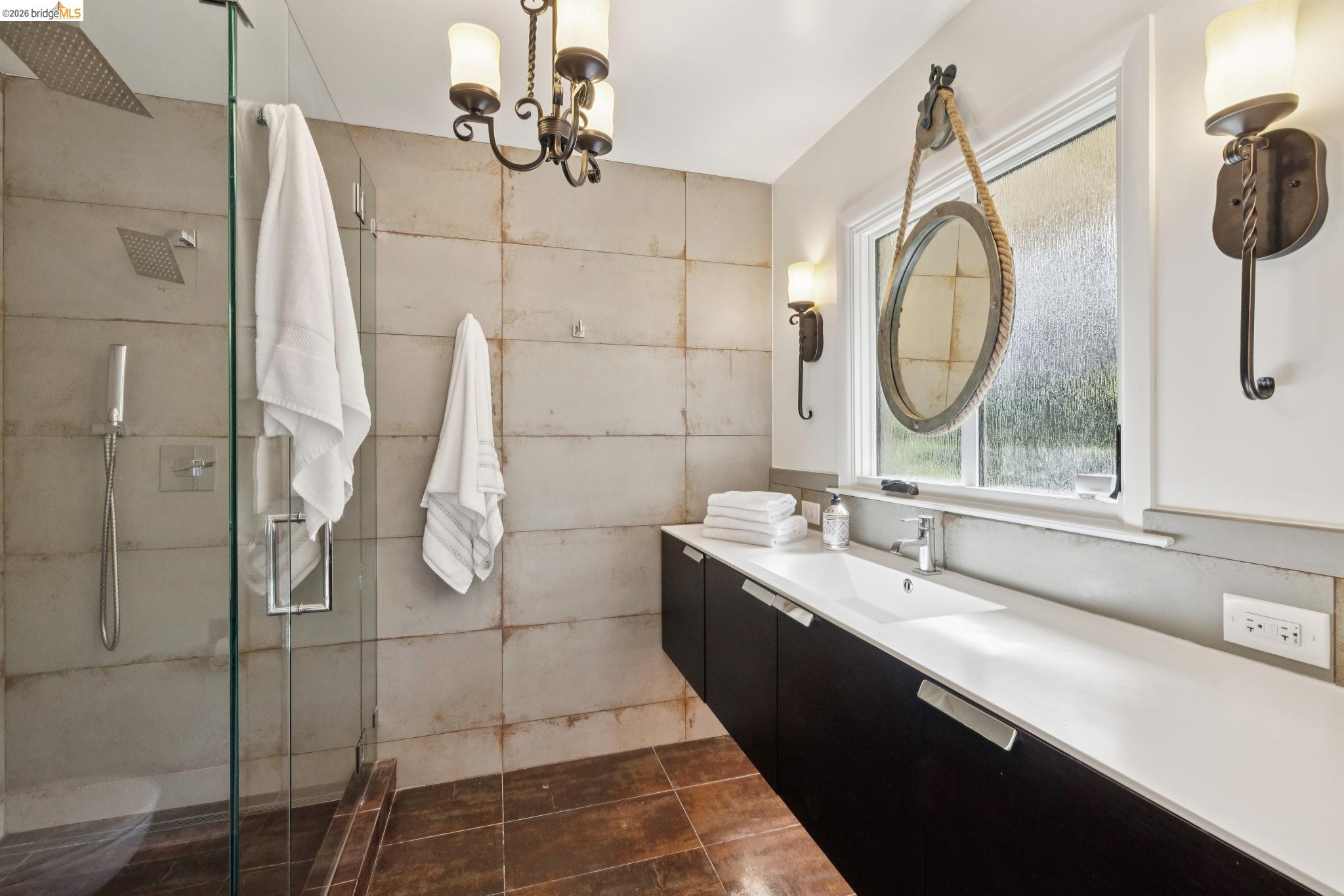 Detail Gallery Image 27 of 60 For 4450 Turner Ave, Oakland,  CA 94605 - 4 Beds | 3 Baths