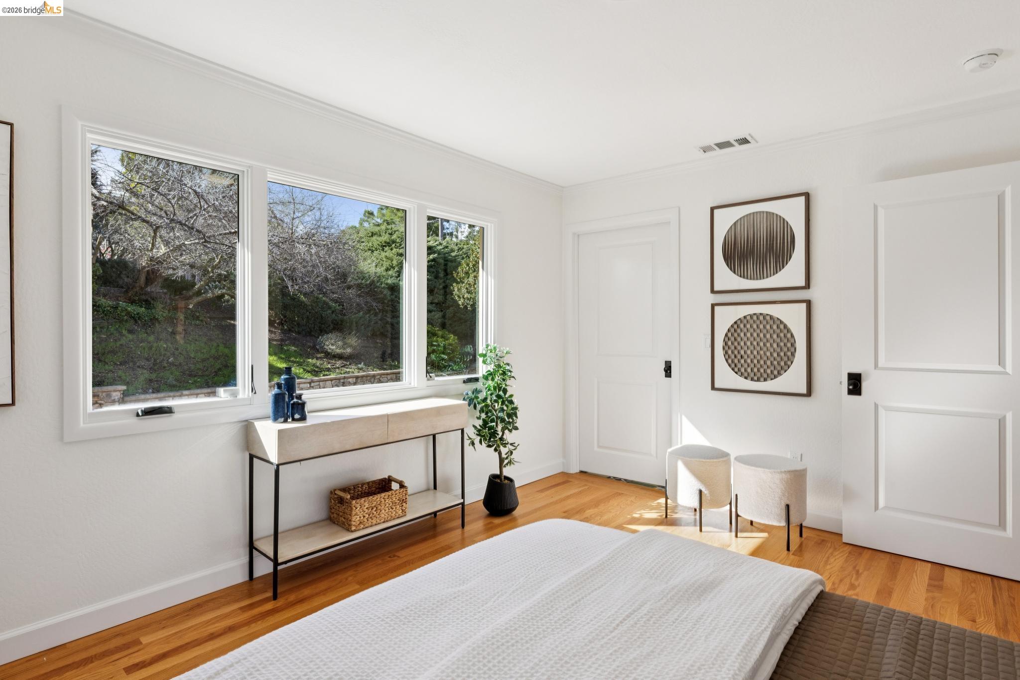 Detail Gallery Image 33 of 60 For 4450 Turner Ave, Oakland,  CA 94605 - 4 Beds | 3 Baths