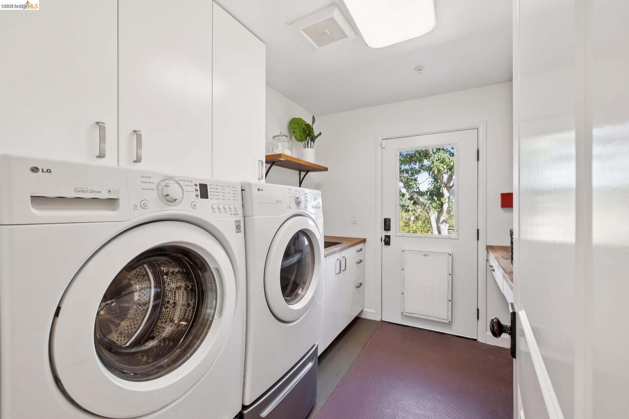 Detail Gallery Image 36 of 60 For 4450 Turner Ave, Oakland,  CA 94605 - 4 Beds | 3 Baths