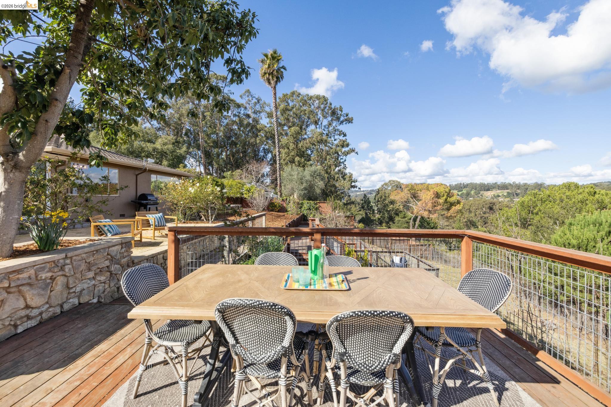 Detail Gallery Image 44 of 60 For 4450 Turner Ave, Oakland,  CA 94605 - 4 Beds | 3 Baths