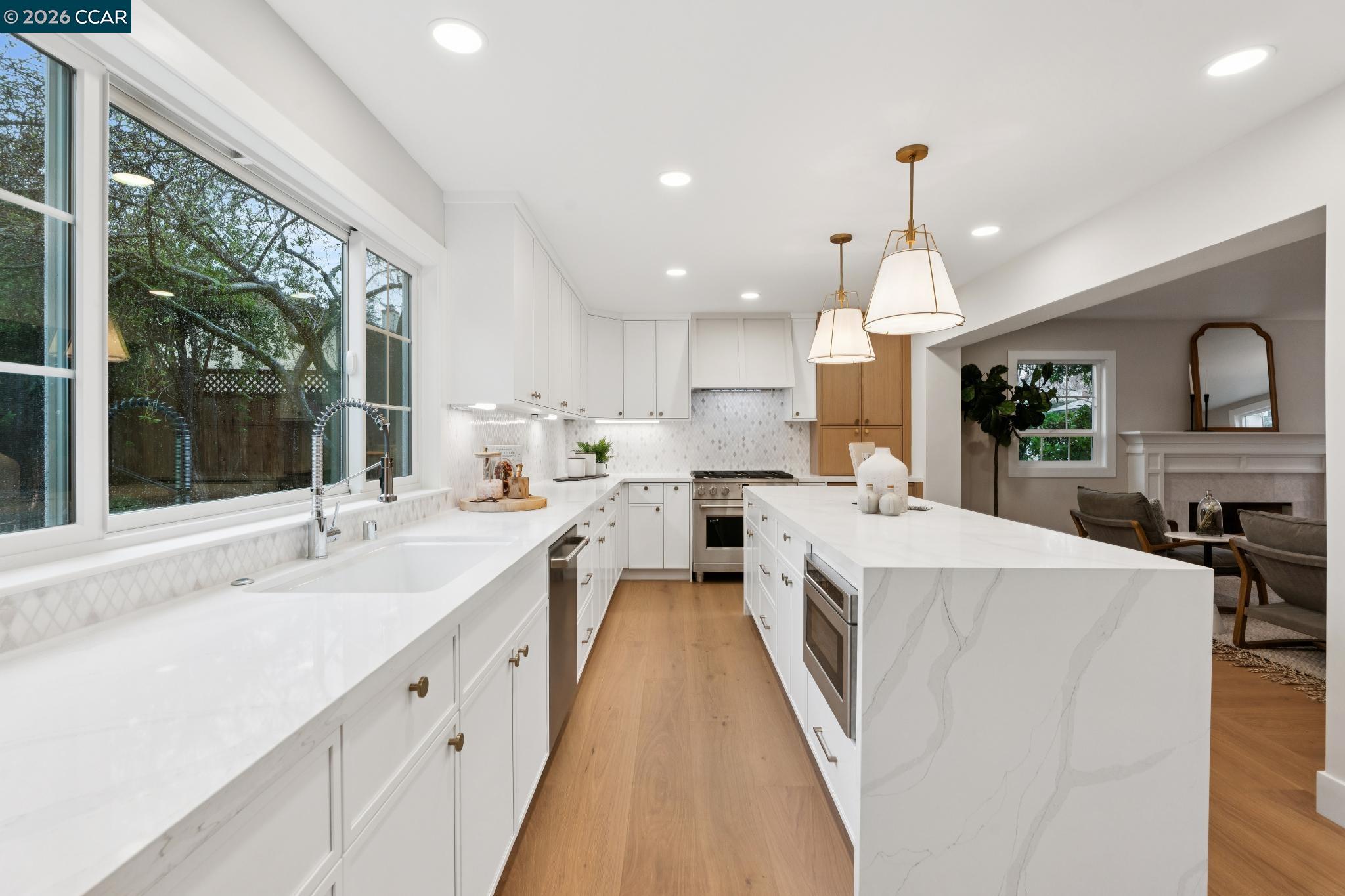 Detail Gallery Image 16 of 56 For 587 Morninghome Rd, Danville,  CA 94526 - 4 Beds | 3 Baths