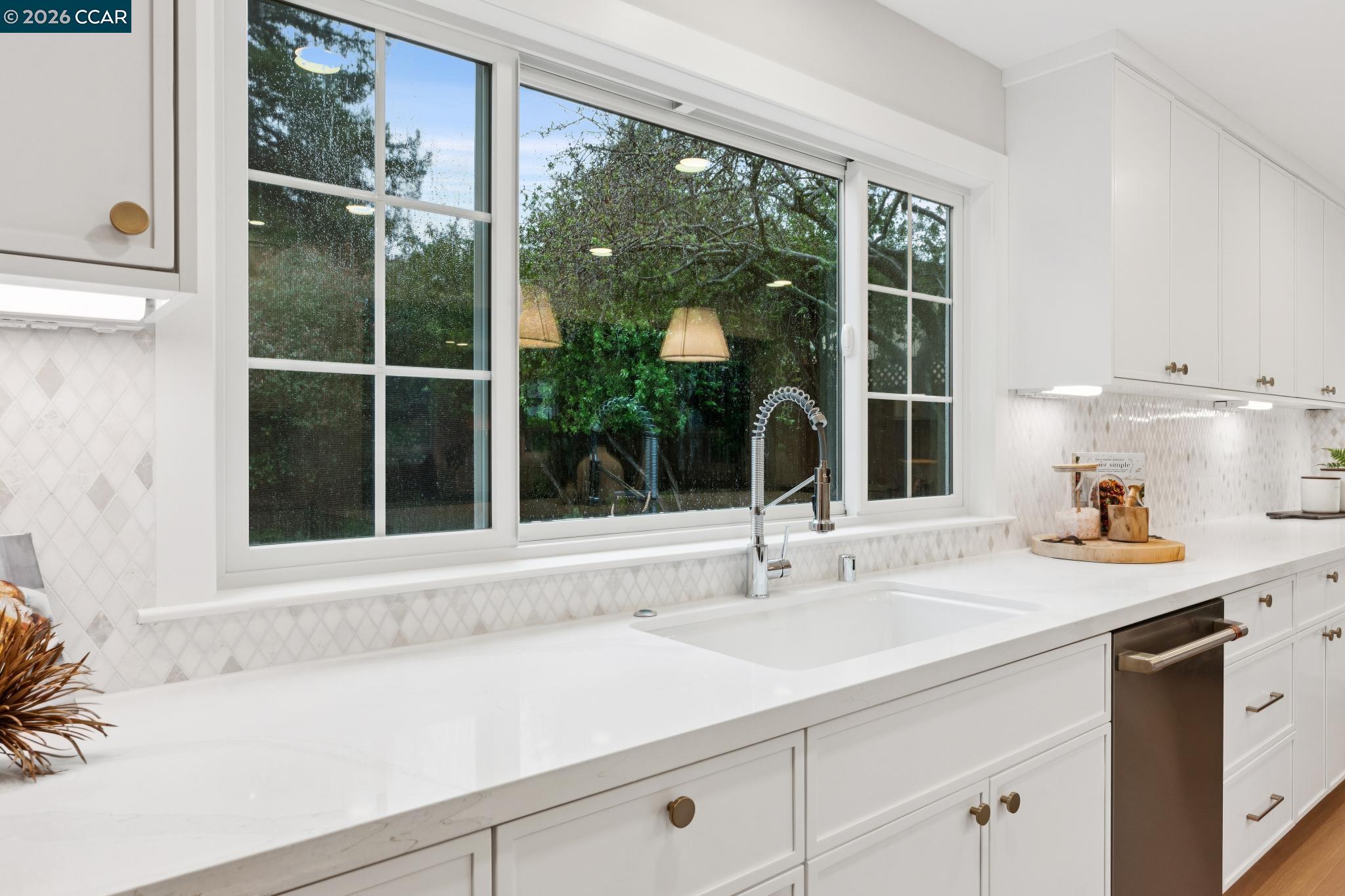 Detail Gallery Image 17 of 56 For 587 Morninghome Rd, Danville,  CA 94526 - 4 Beds | 3 Baths