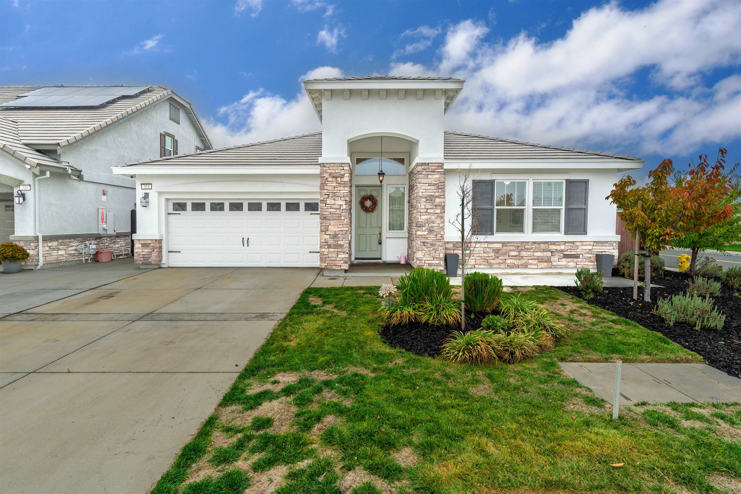 Front Image Thumbnail for BE41124380