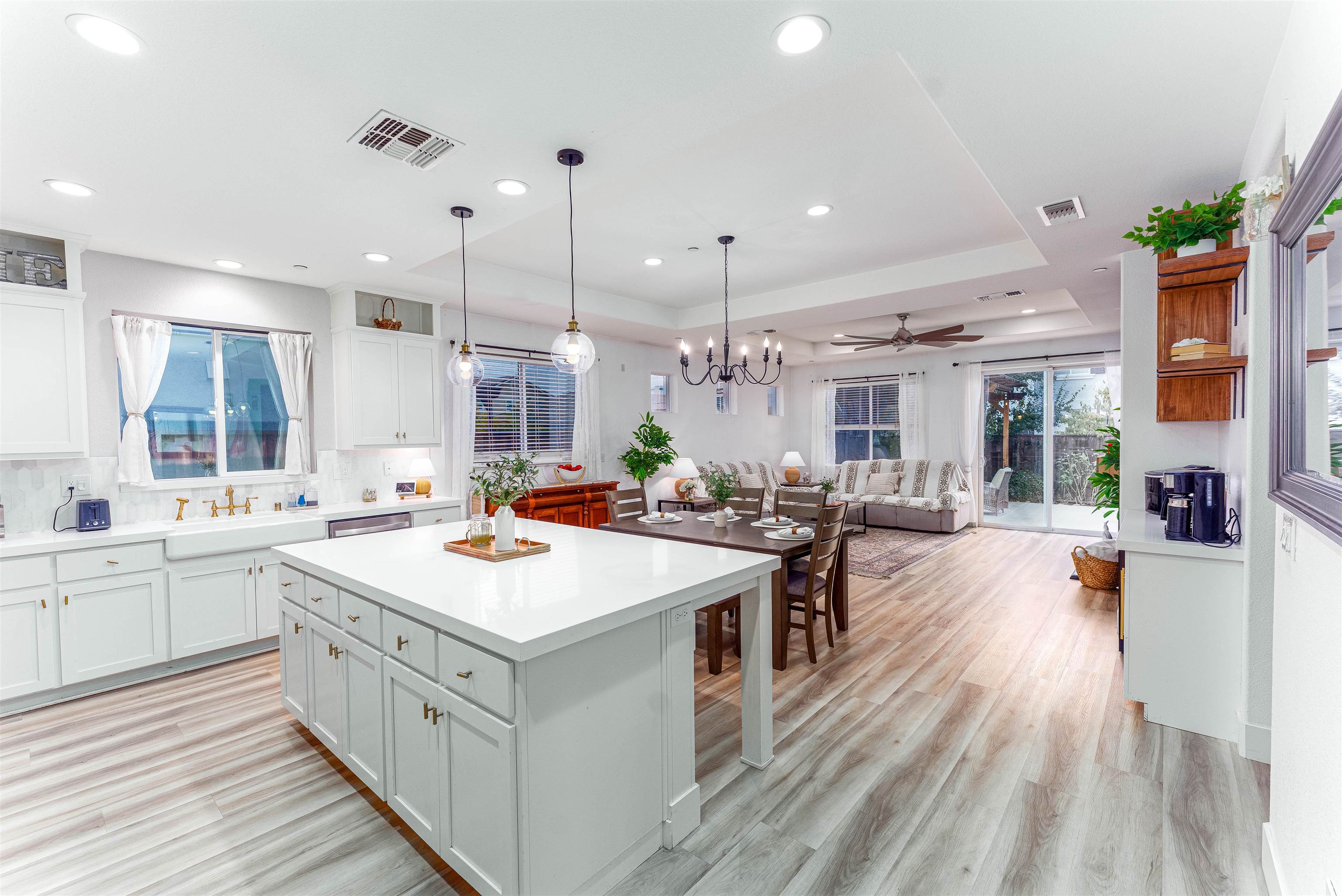 Detail Gallery Image 12 of 37 For 353 Barn Dance Way, Oakley,  CA 94561 - 4 Beds | 3 Baths