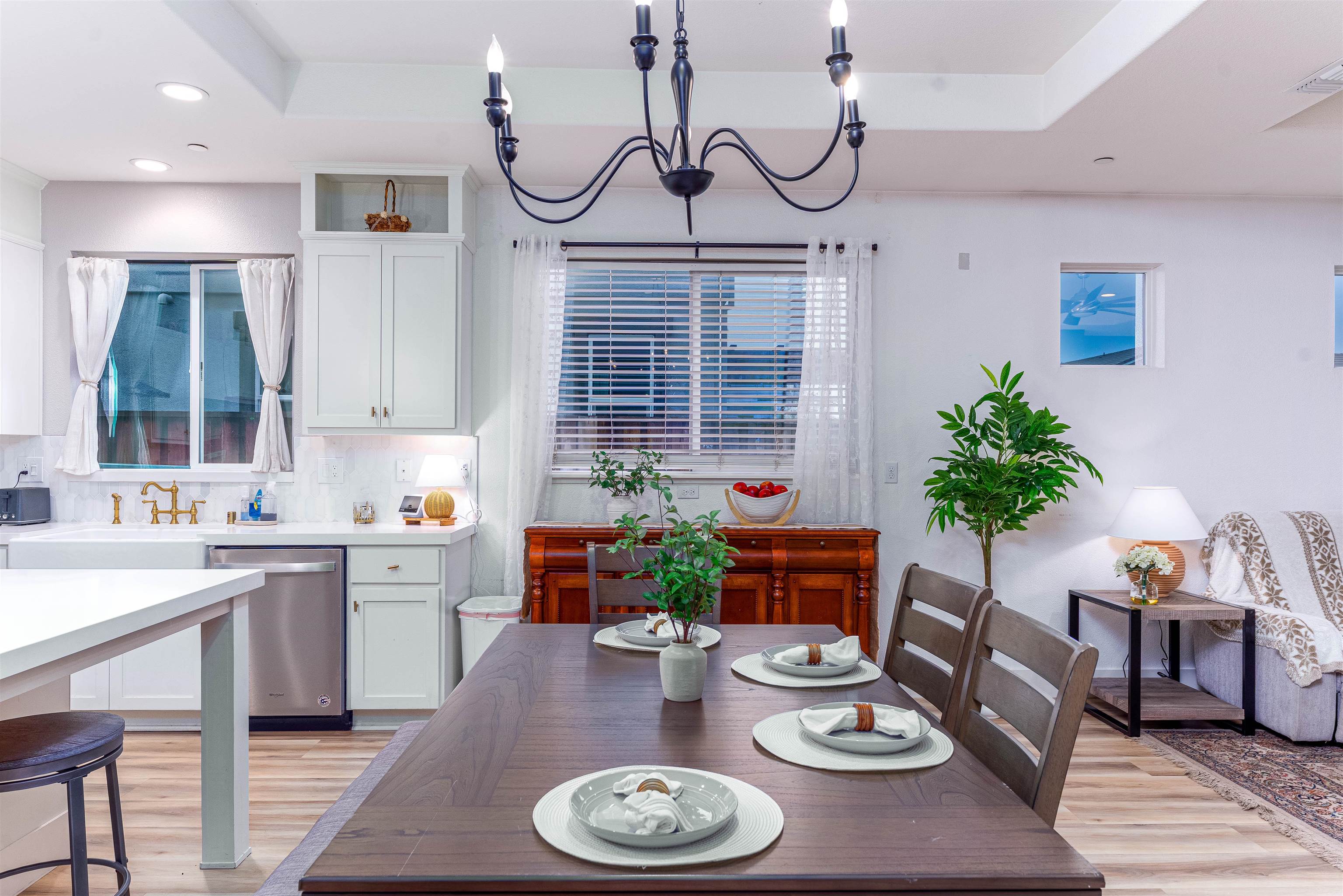 Detail Gallery Image 14 of 37 For 353 Barn Dance Way, Oakley,  CA 94561 - 4 Beds | 3 Baths