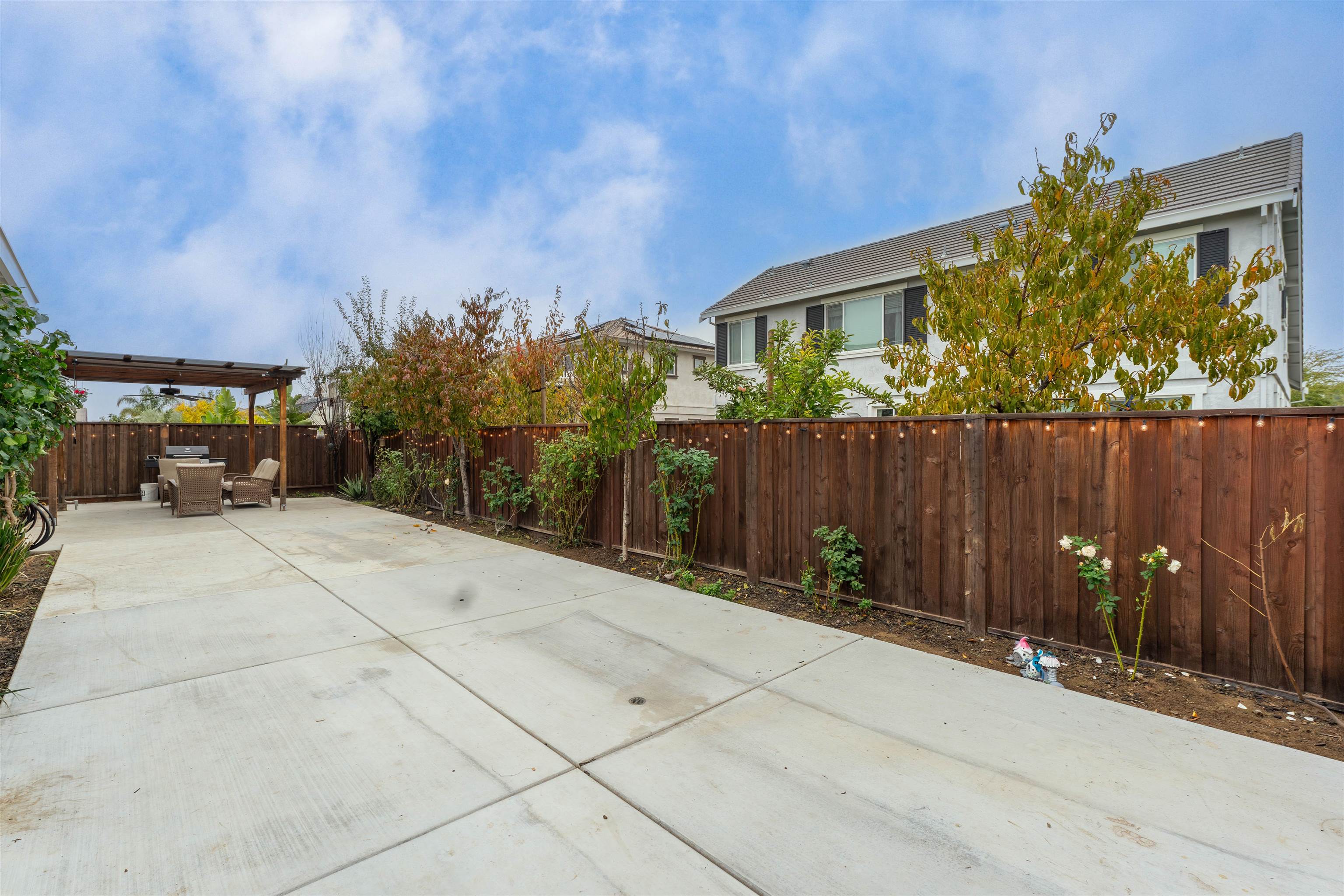 Detail Gallery Image 34 of 37 For 353 Barn Dance Way, Oakley,  CA 94561 - 4 Beds | 3 Baths