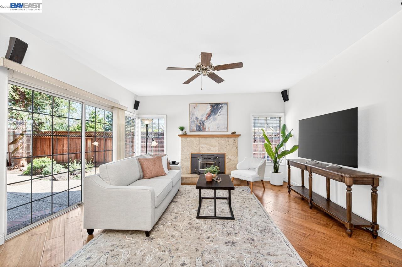 Detail Gallery Image 15 of 46 For 579 Amberwood Way, Livermore,  CA 94551 - 4 Beds | 3 Baths