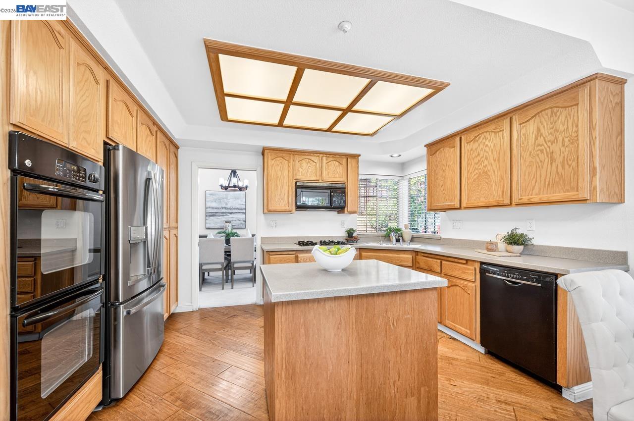 Detail Gallery Image 21 of 46 For 579 Amberwood Way, Livermore,  CA 94551 - 4 Beds | 3 Baths