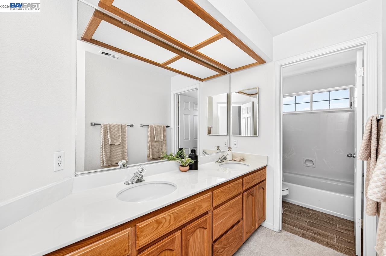 Detail Gallery Image 39 of 46 For 579 Amberwood Way, Livermore,  CA 94551 - 4 Beds | 3 Baths