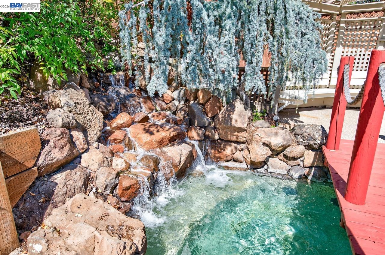 Detail Gallery Image 43 of 46 For 579 Amberwood Way, Livermore,  CA 94551 - 4 Beds | 3 Baths