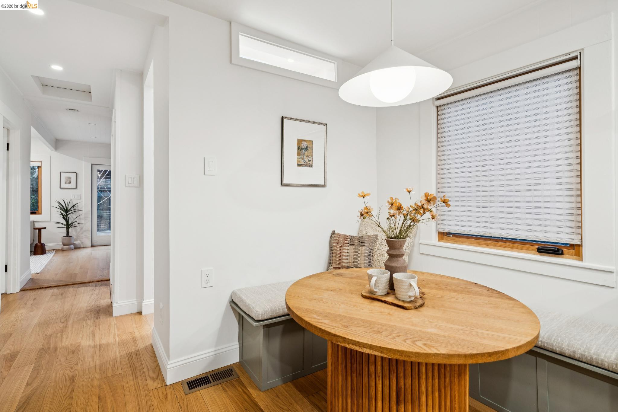 Detail Gallery Image 13 of 29 For 3545 Redding St, Oakland,  CA 94619 - 2 Beds | 2 Baths