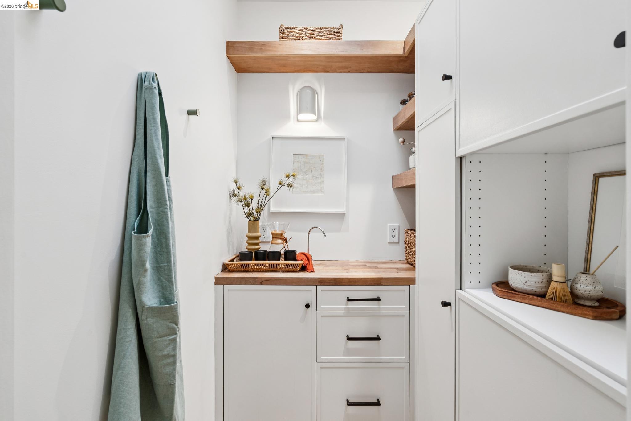 Detail Gallery Image 24 of 29 For 3545 Redding St, Oakland,  CA 94619 - 2 Beds | 2 Baths