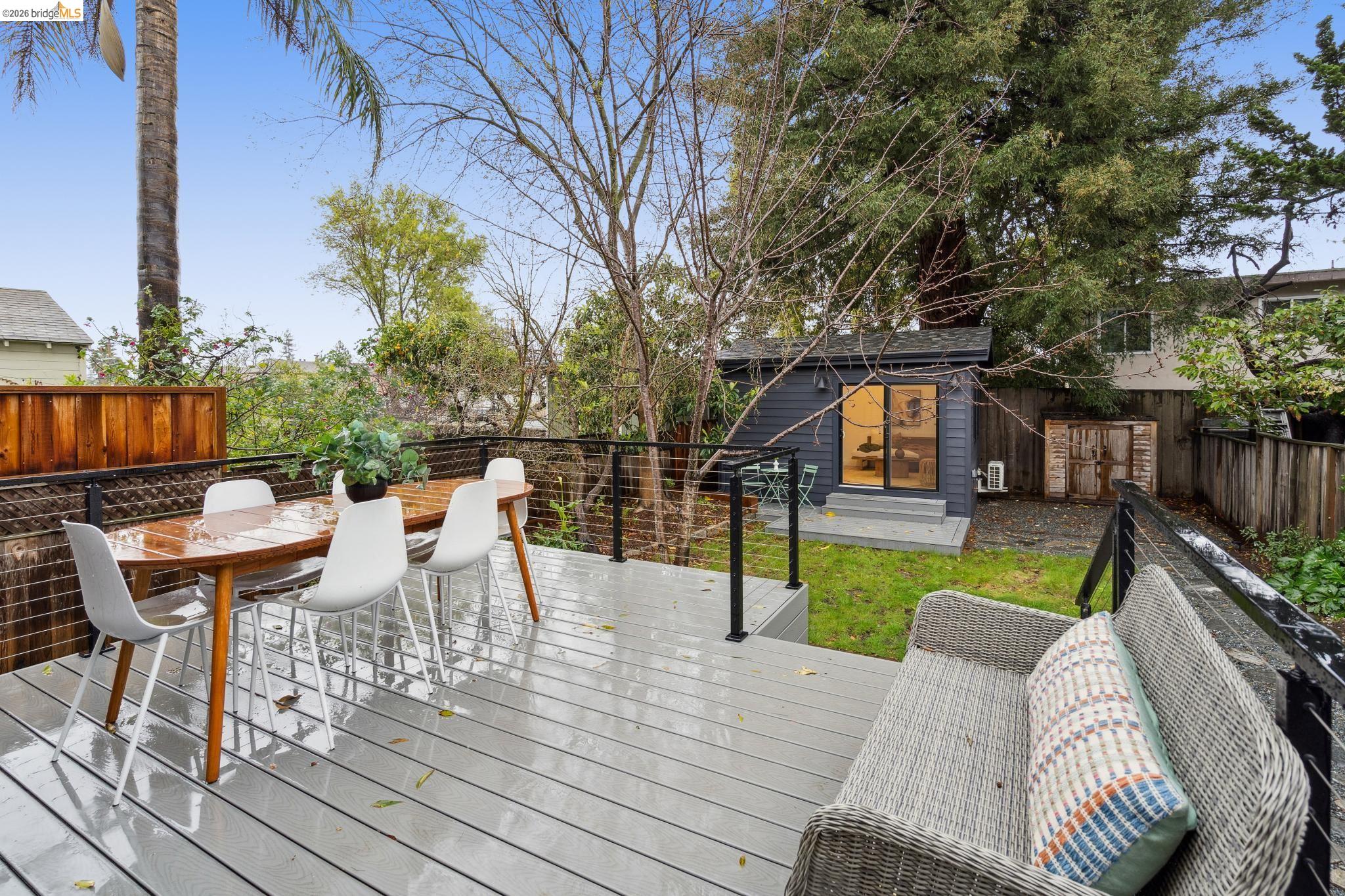 Detail Gallery Image 25 of 29 For 3545 Redding St, Oakland,  CA 94619 - 2 Beds | 2 Baths