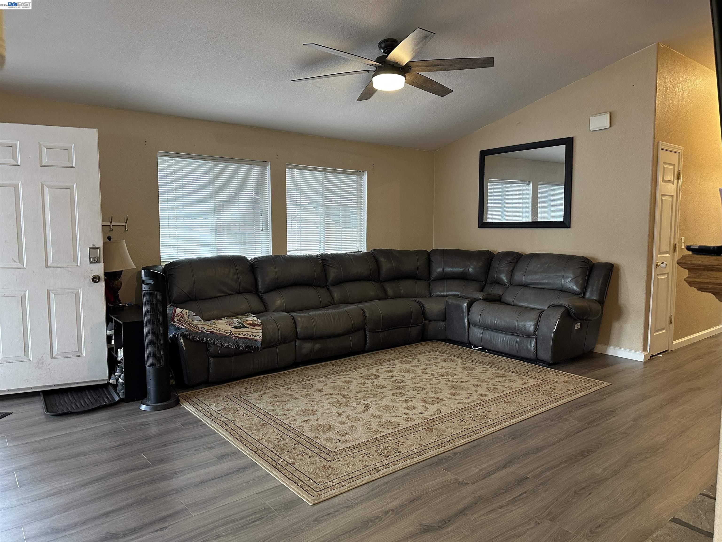 Detail Gallery Image 7 of 41 For 88 Delta Grn, Fremont,  CA 94538 - 3 Beds | 2 Baths