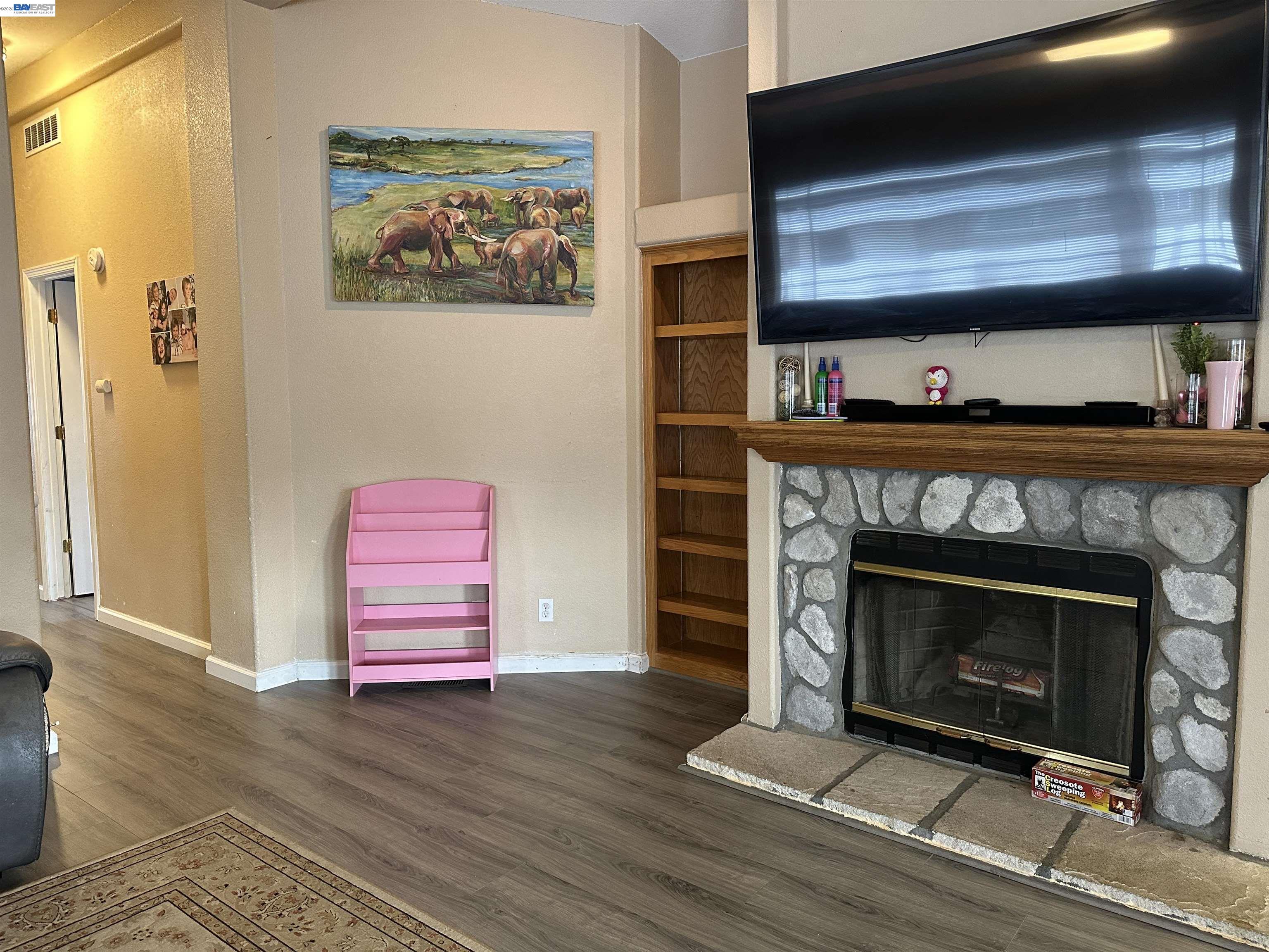 Detail Gallery Image 8 of 41 For 88 Delta Grn, Fremont,  CA 94538 - 3 Beds | 2 Baths