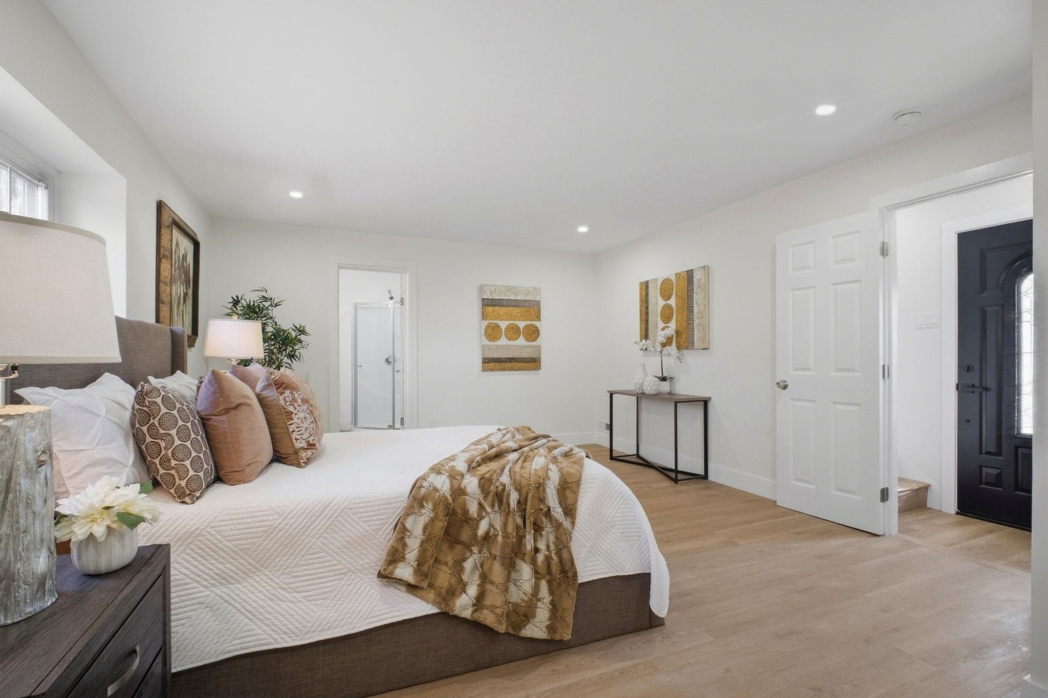 Detail Gallery Image 18 of 40 For 14644 Saturn Dr, San Leandro,  CA 94578 - 5 Beds | 2 Baths