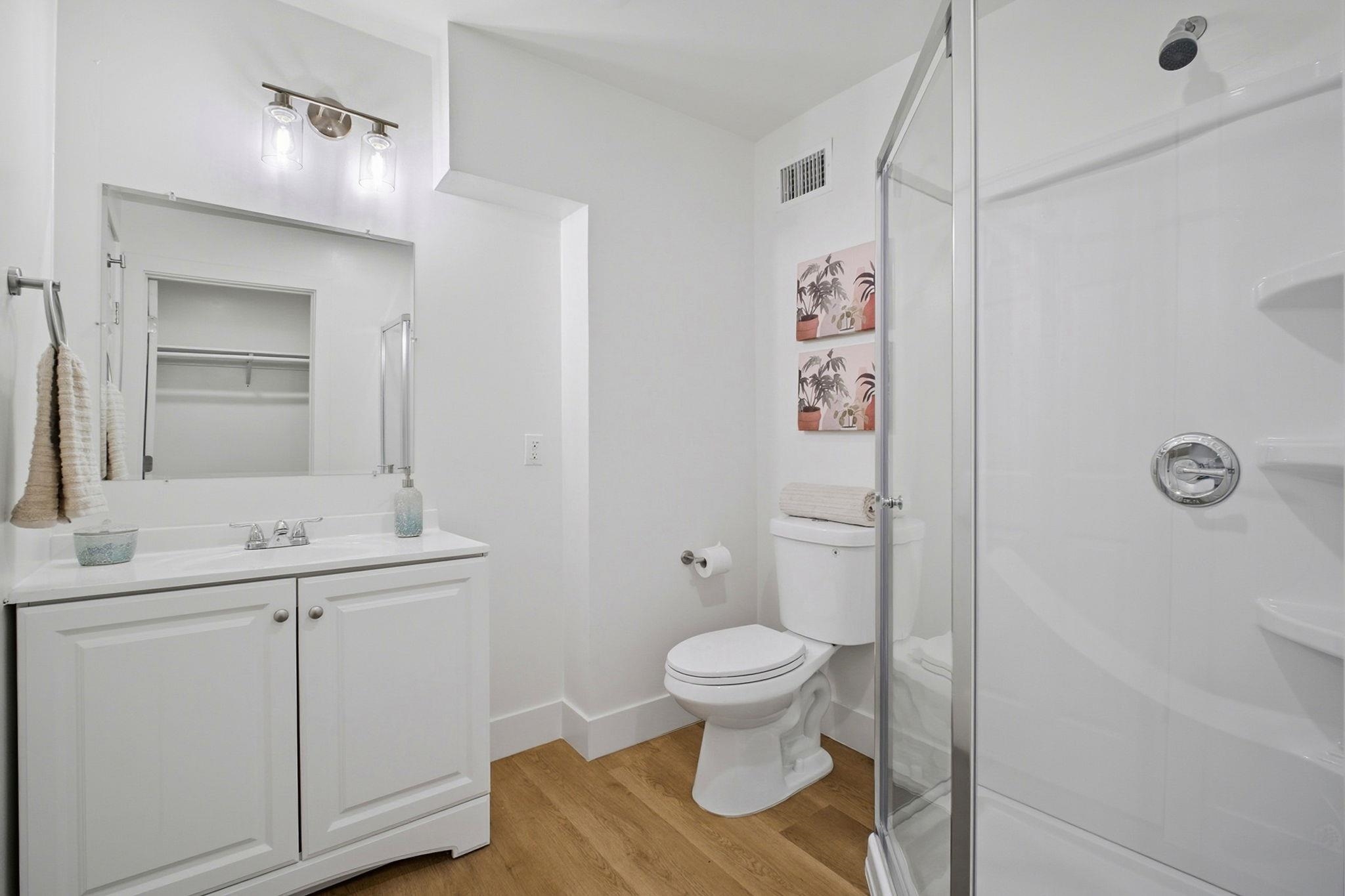 Detail Gallery Image 20 of 40 For 14644 Saturn Dr, San Leandro,  CA 94578 - 5 Beds | 2 Baths