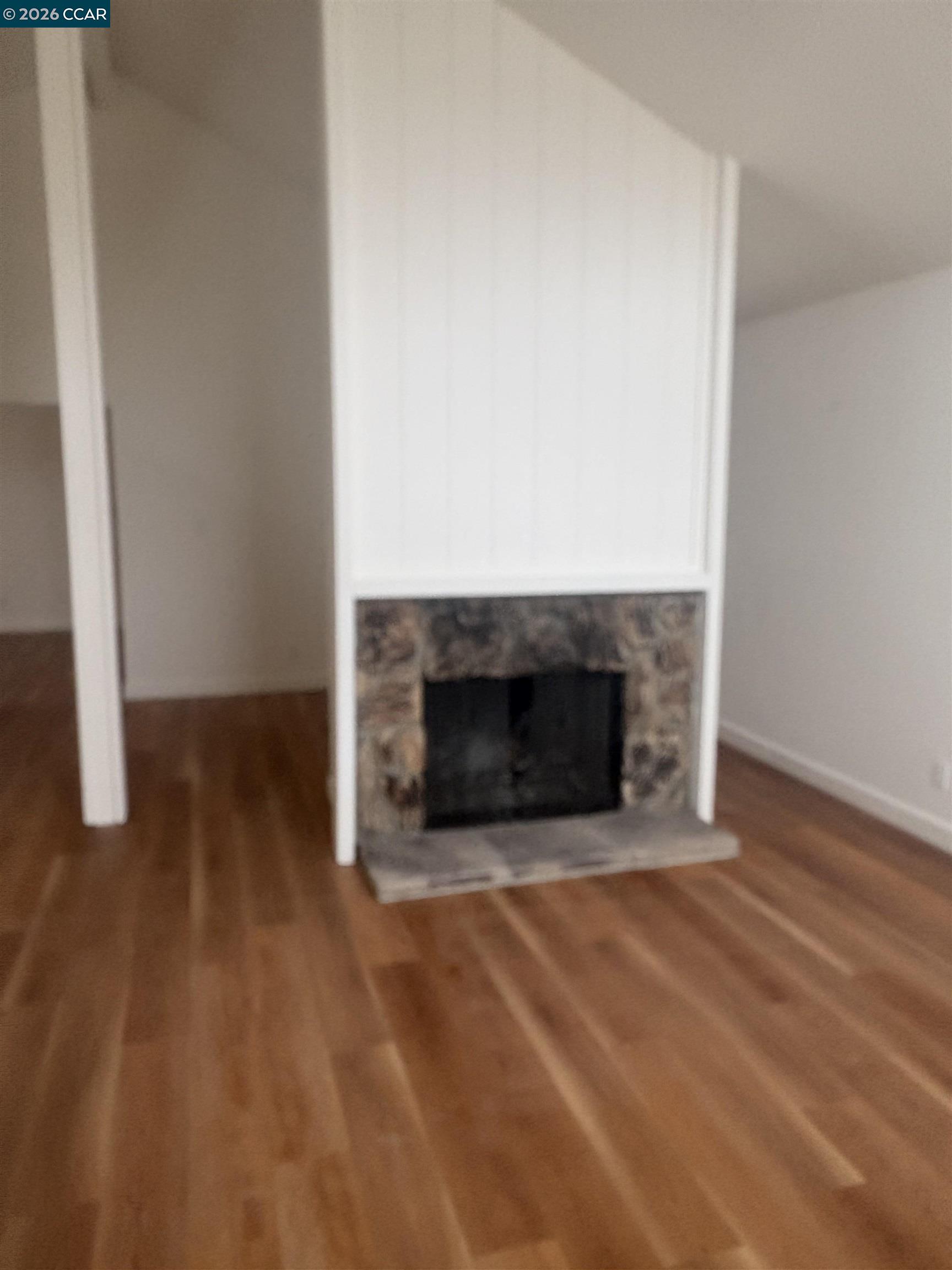 Detail Gallery Image 2 of 15 For 1394 Sussex Way, Concord,  CA 94521 - 3 Beds | 2 Baths