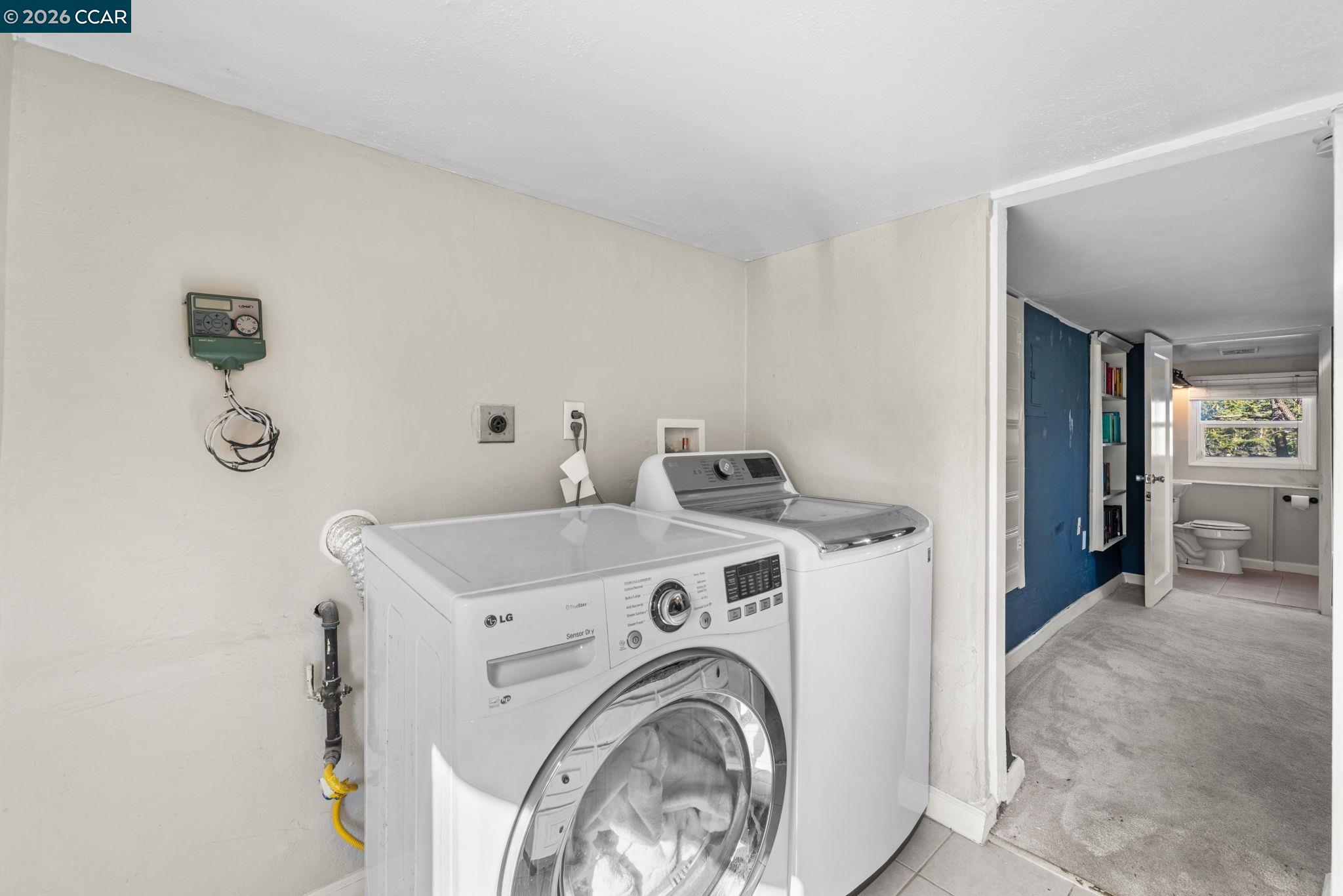 Detail Gallery Image 17 of 34 For 3649 Shone Ave, Oakland,  CA 94605 - 2 Beds | 2 Baths