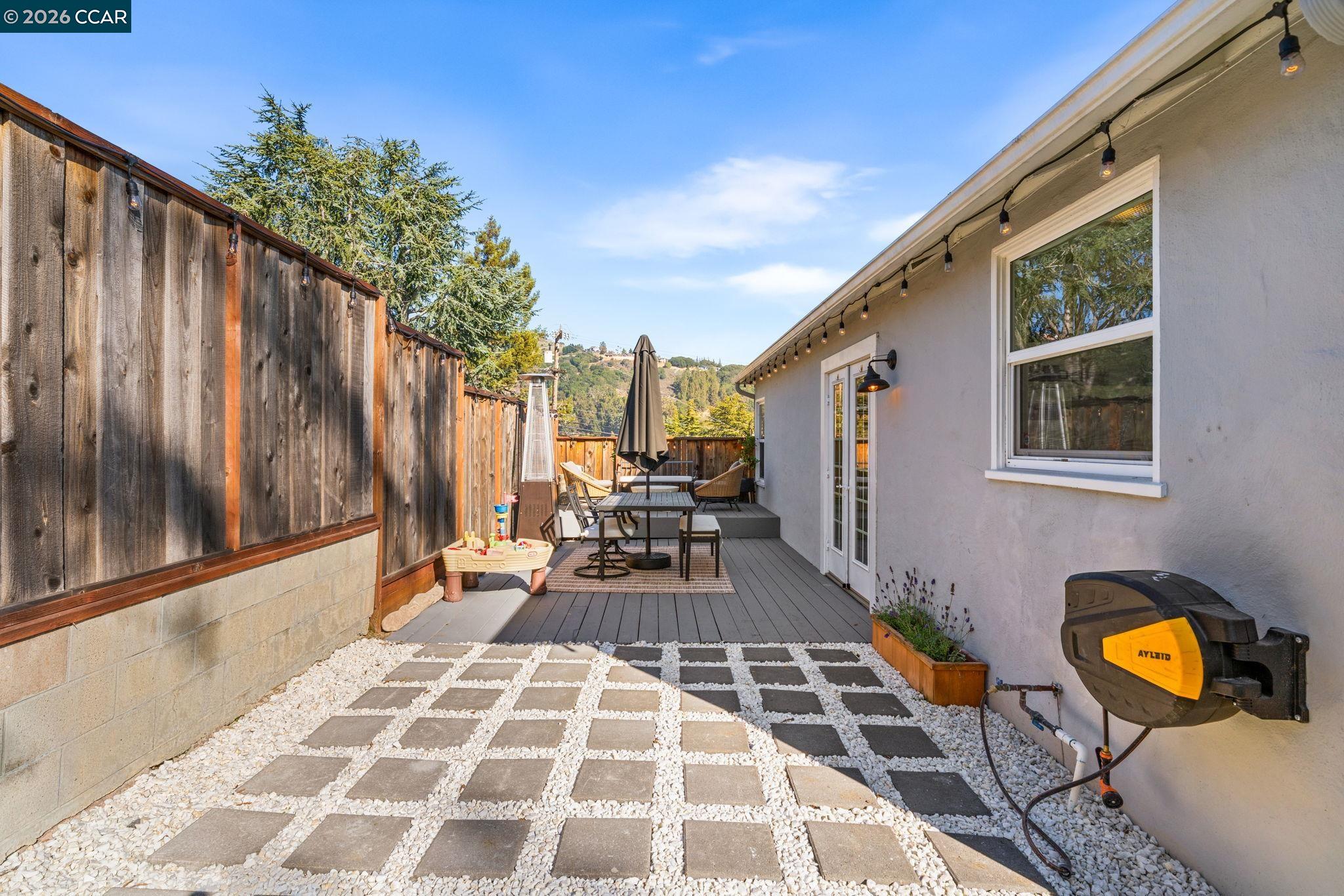 Detail Gallery Image 23 of 34 For 3649 Shone Ave, Oakland,  CA 94605 - 2 Beds | 2 Baths