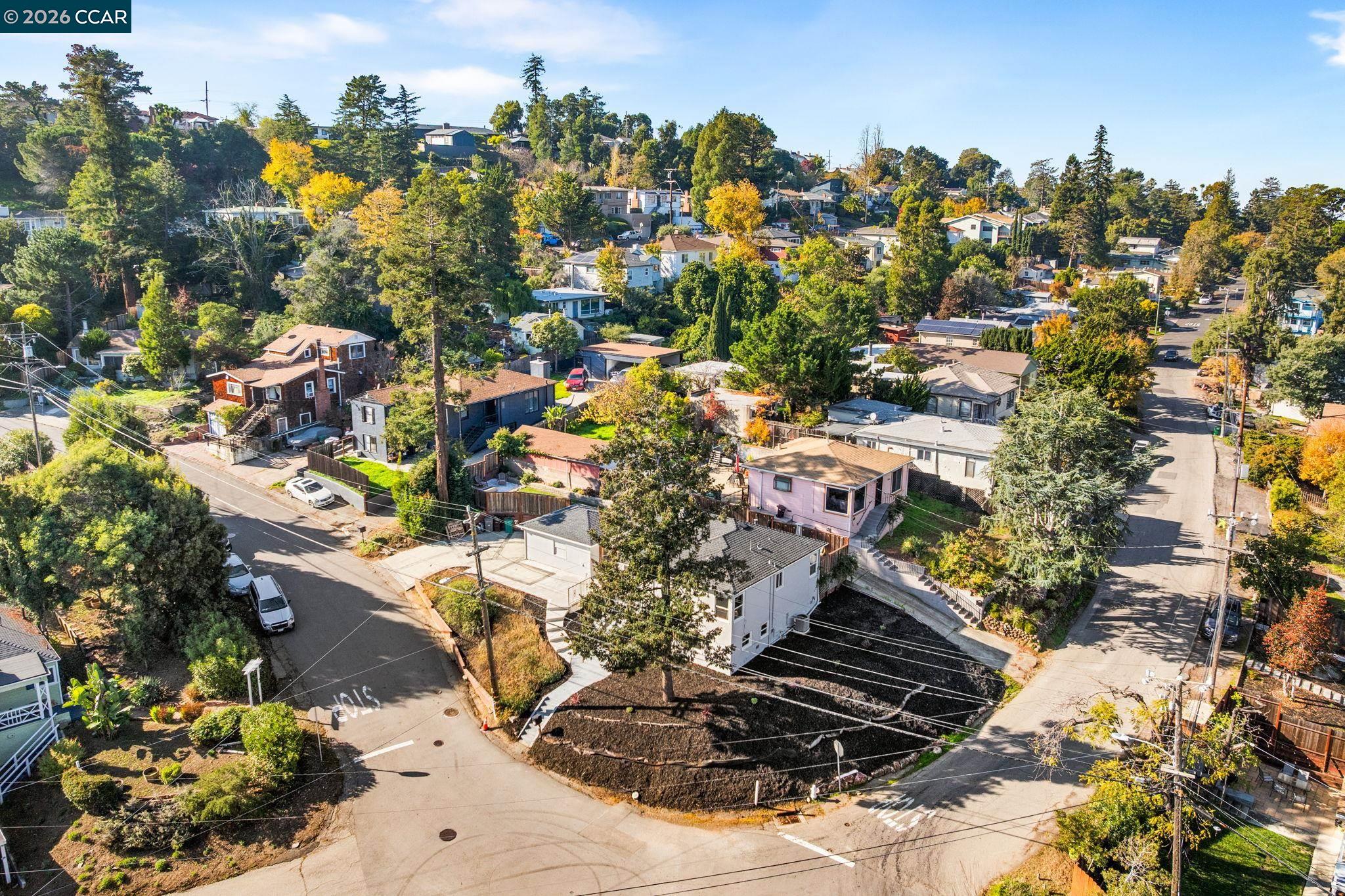 Detail Gallery Image 29 of 34 For 3649 Shone Ave, Oakland,  CA 94605 - 2 Beds | 2 Baths
