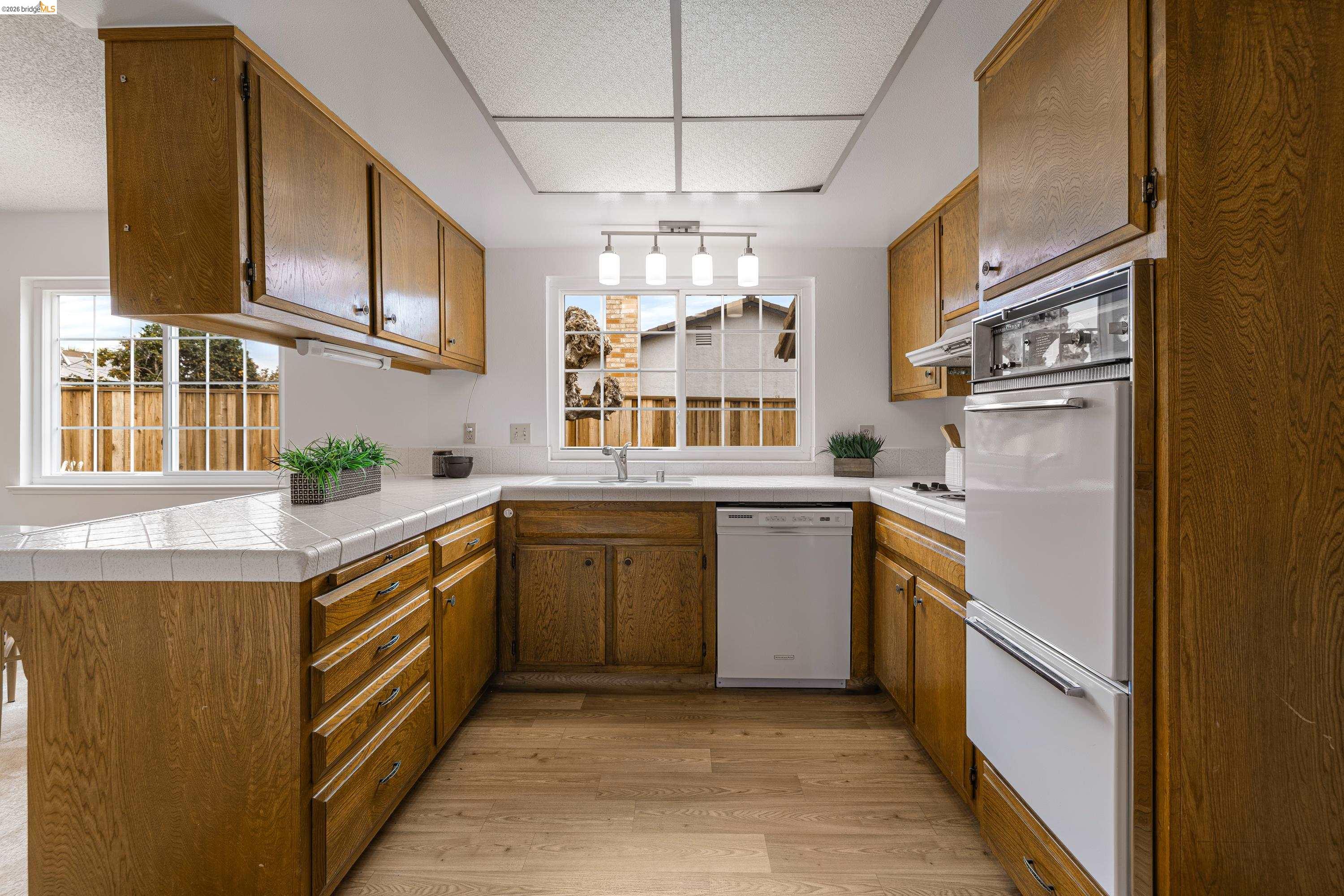 Detail Gallery Image 27 of 59 For 1631 Limewood Pl, Pittsburg,  CA 94565 - 3 Beds | 2 Baths