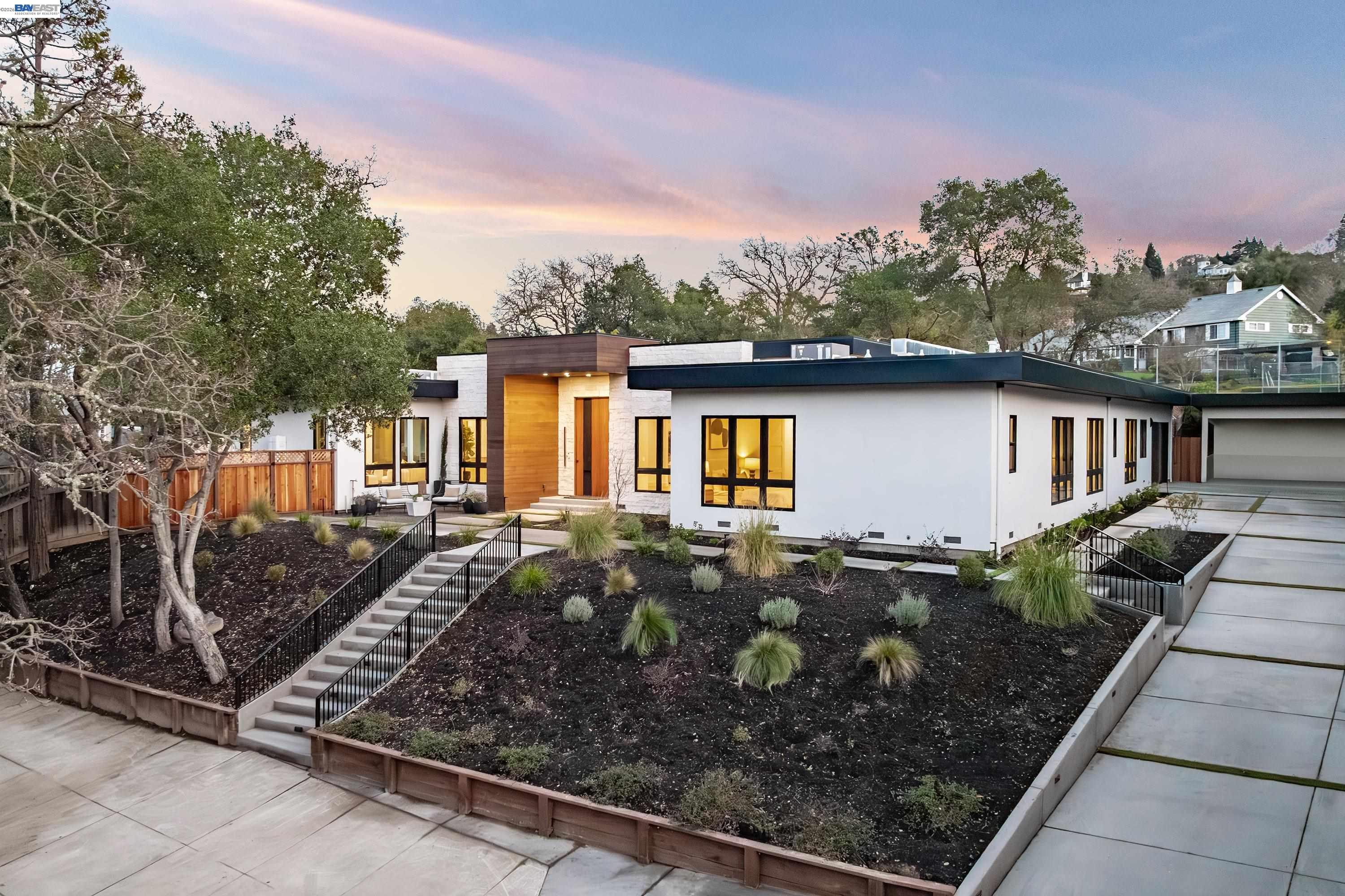 Detail Gallery Image 2 of 60 For 428 Marian Lane, Danville,  CA 94526 - 5 Beds | 3/1 Baths