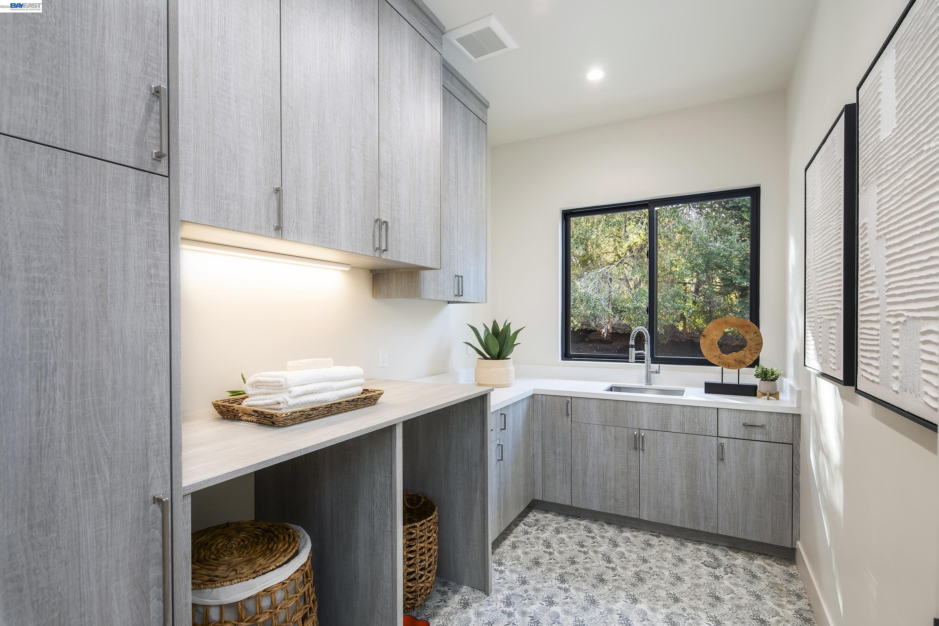 Detail Gallery Image 38 of 60 For 428 Marian Lane, Danville,  CA 94526 - 5 Beds | 3/1 Baths