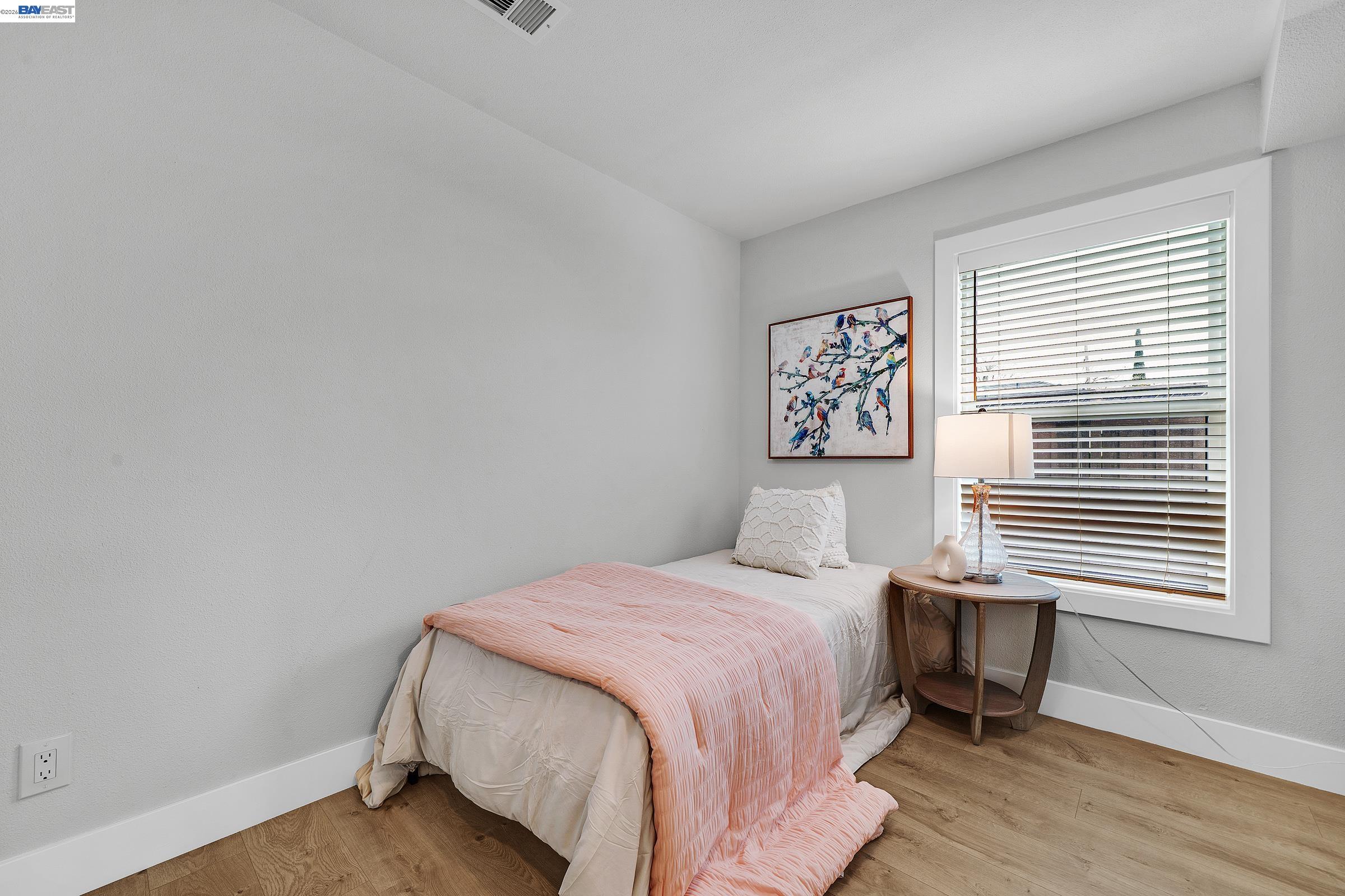 Detail Gallery Image 17 of 34 For 1861 Linden St, Livermore,  CA 94551 - 4 Beds | 3 Baths