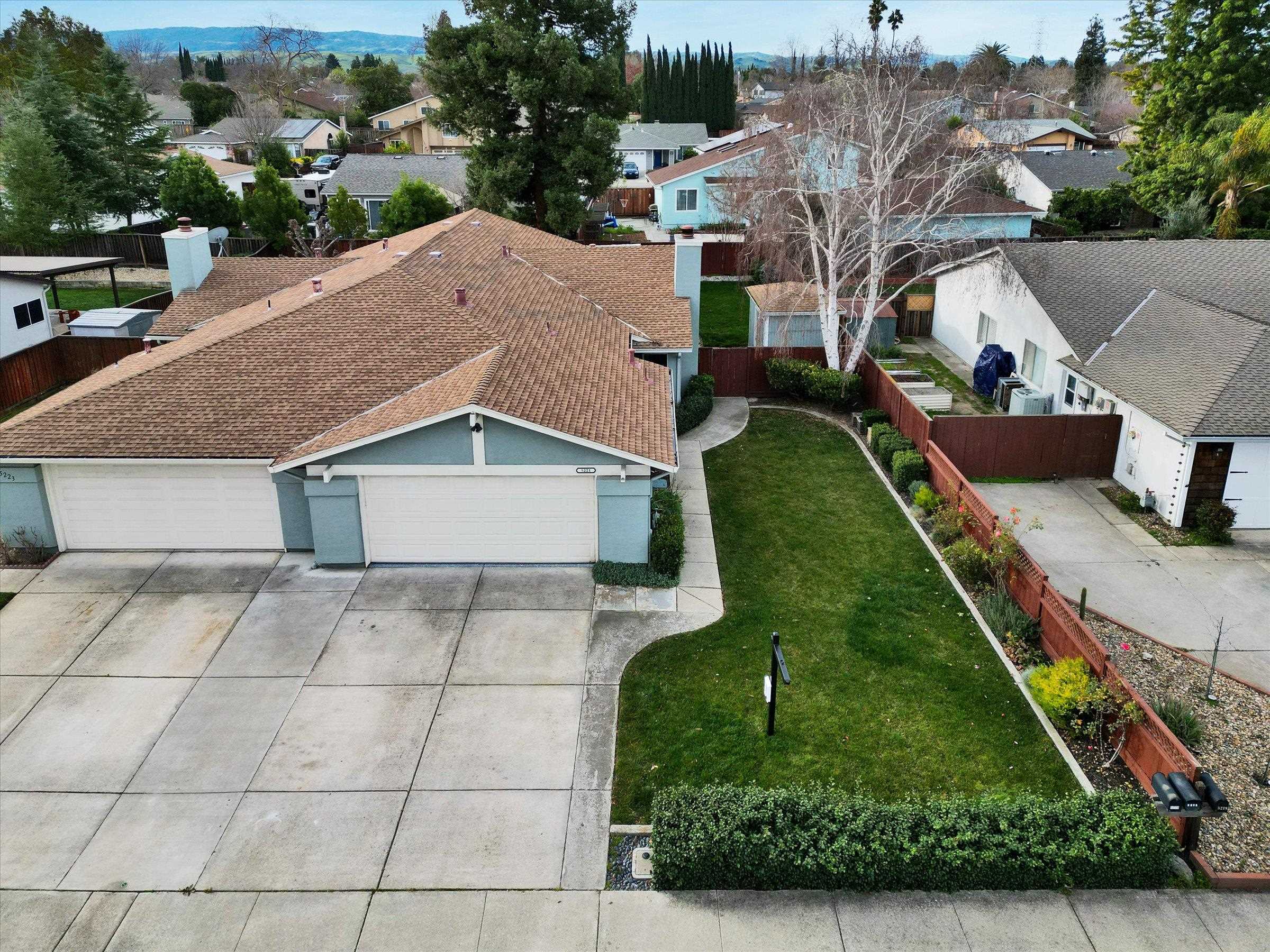 Detail Gallery Image 4 of 57 For 5221 Lenore Ave, Livermore,  CA 94550 - 3 Beds | 2 Baths