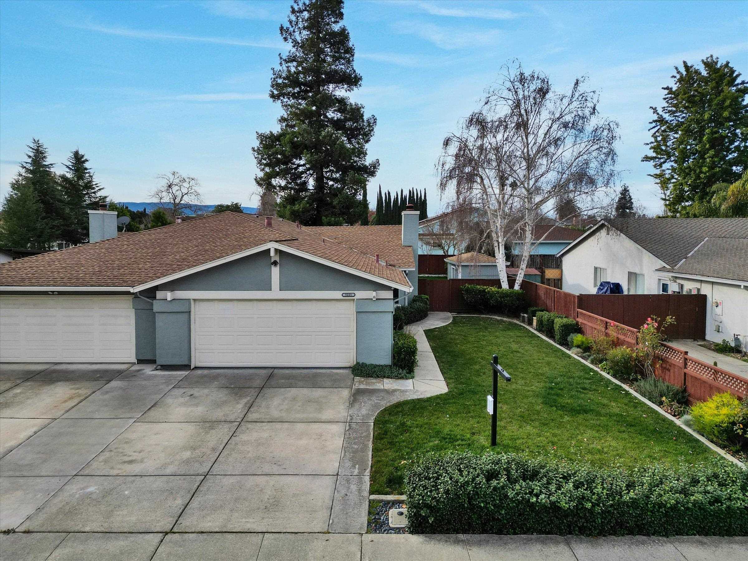 Detail Gallery Image 5 of 57 For 5221 Lenore Ave, Livermore,  CA 94550 - 3 Beds | 2 Baths