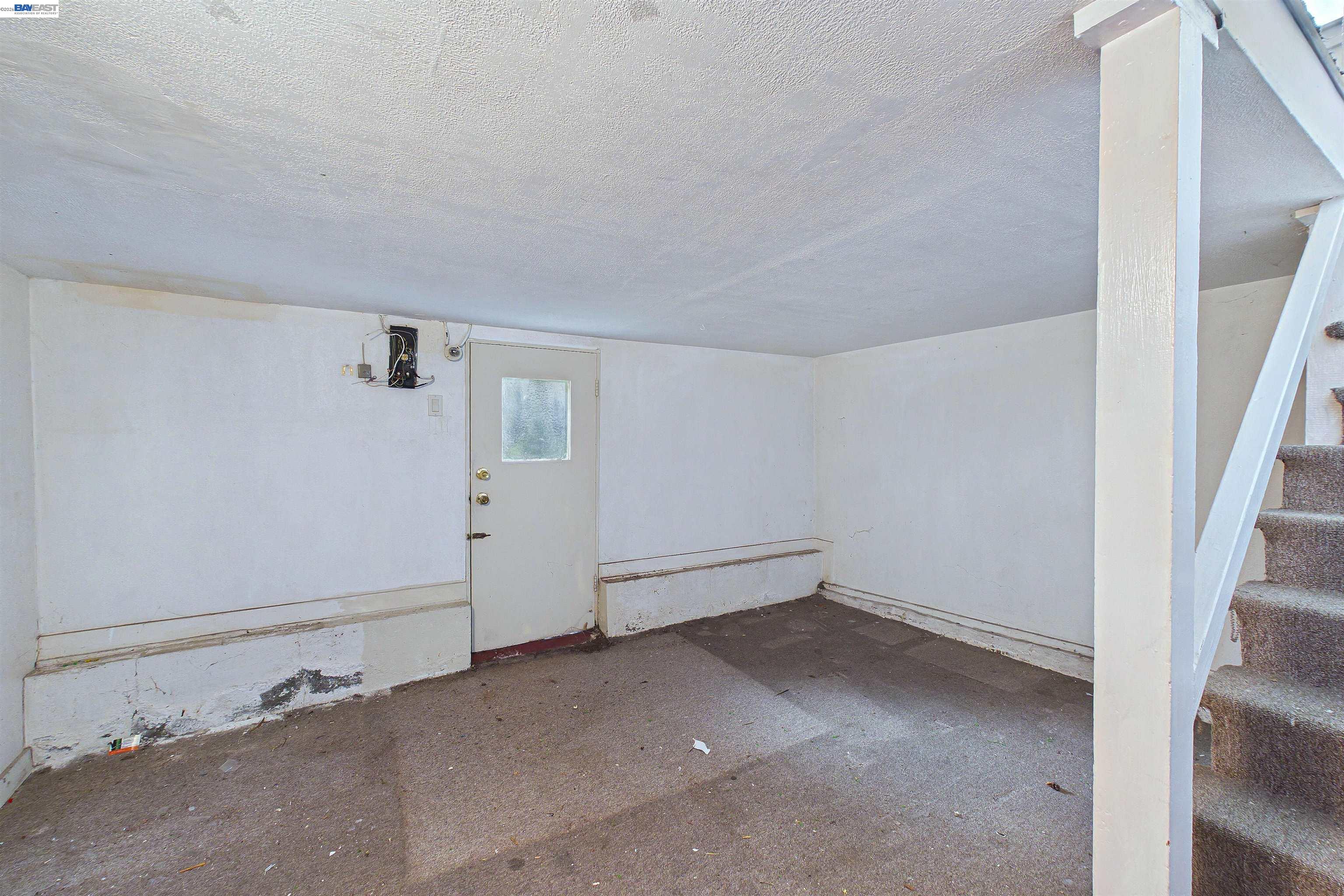 Detail Gallery Image 36 of 60 For 1066 Peralta Ave, Albany,  CA 94706 - 2 Beds | 2 Baths