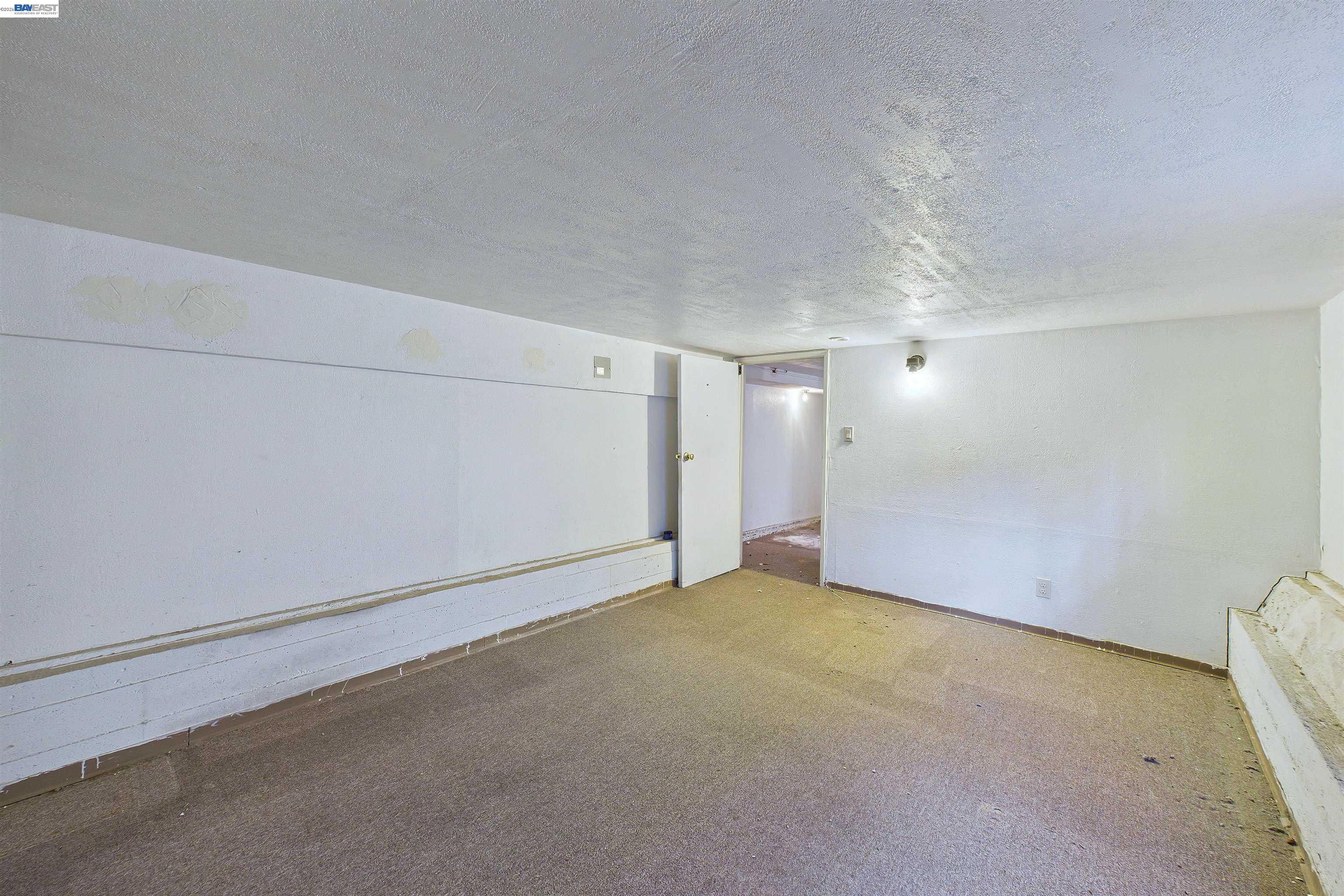 Detail Gallery Image 40 of 60 For 1066 Peralta Ave, Albany,  CA 94706 - 2 Beds | 2 Baths