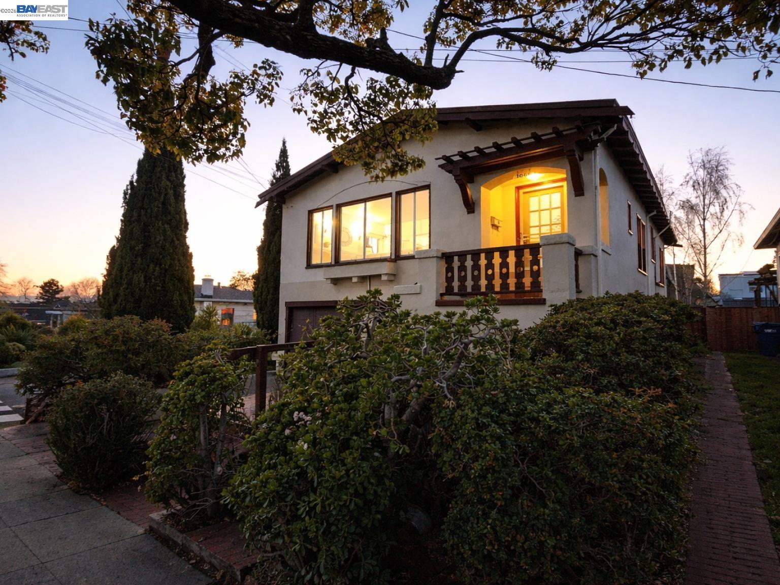 Detail Gallery Image 60 of 60 For 1066 Peralta Ave, Albany,  CA 94706 - 2 Beds | 2 Baths