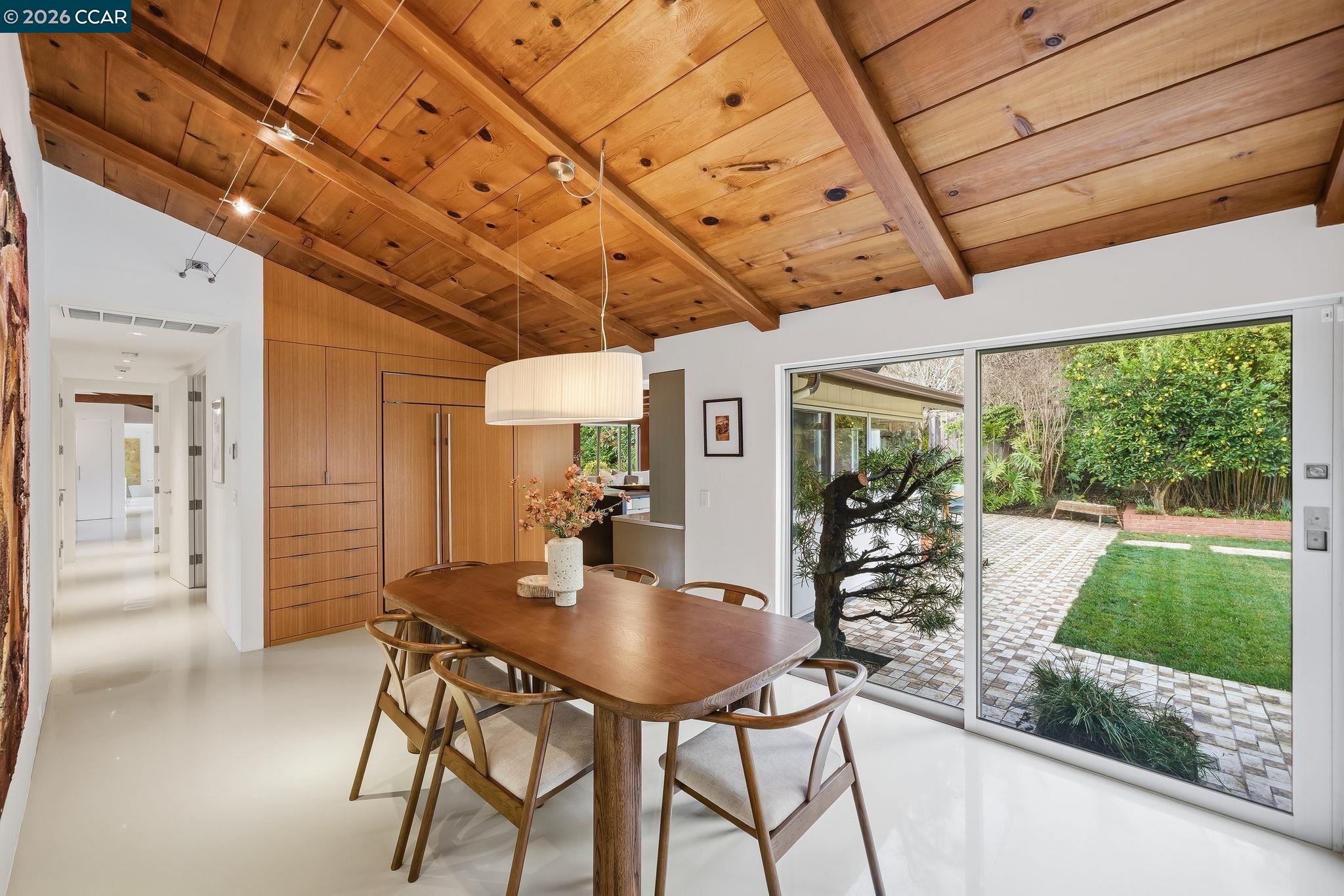 Detail Gallery Image 18 of 55 For 4018 Tilden Ln, Lafayette,  CA 94549 - 4 Beds | 3/1 Baths