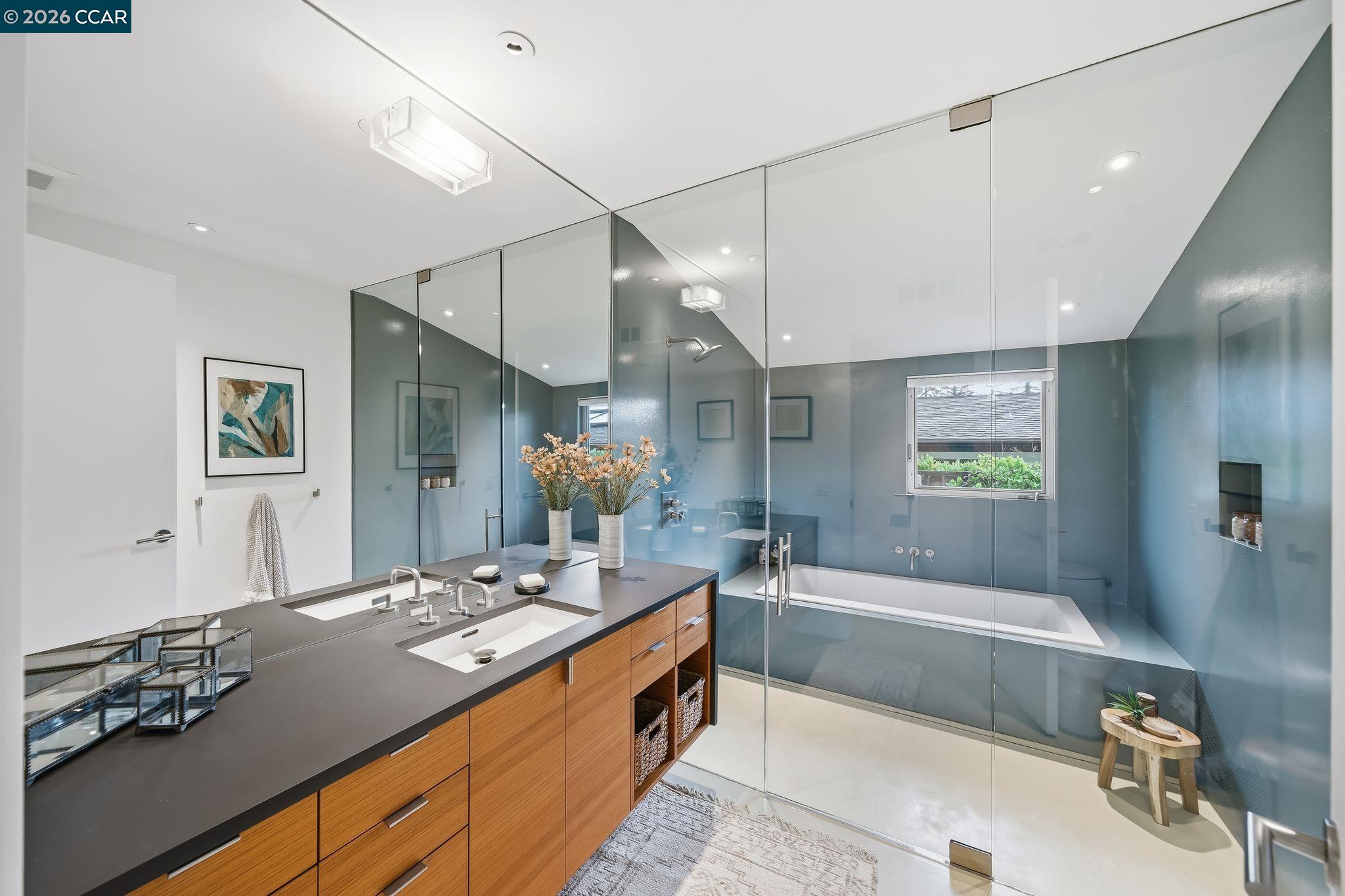 Detail Gallery Image 31 of 55 For 4018 Tilden Ln, Lafayette,  CA 94549 - 4 Beds | 3/1 Baths