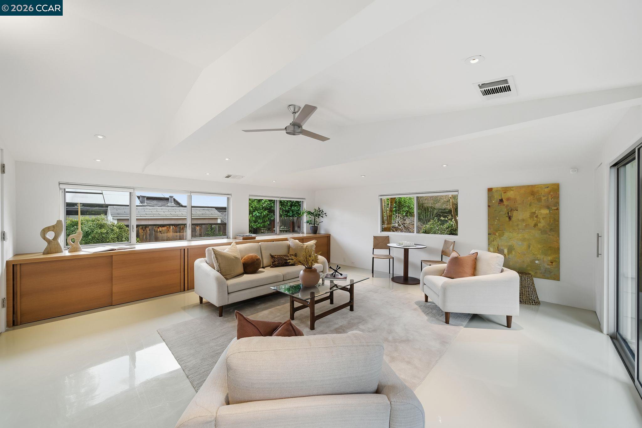 Detail Gallery Image 35 of 55 For 4018 Tilden Ln, Lafayette,  CA 94549 - 4 Beds | 3/1 Baths