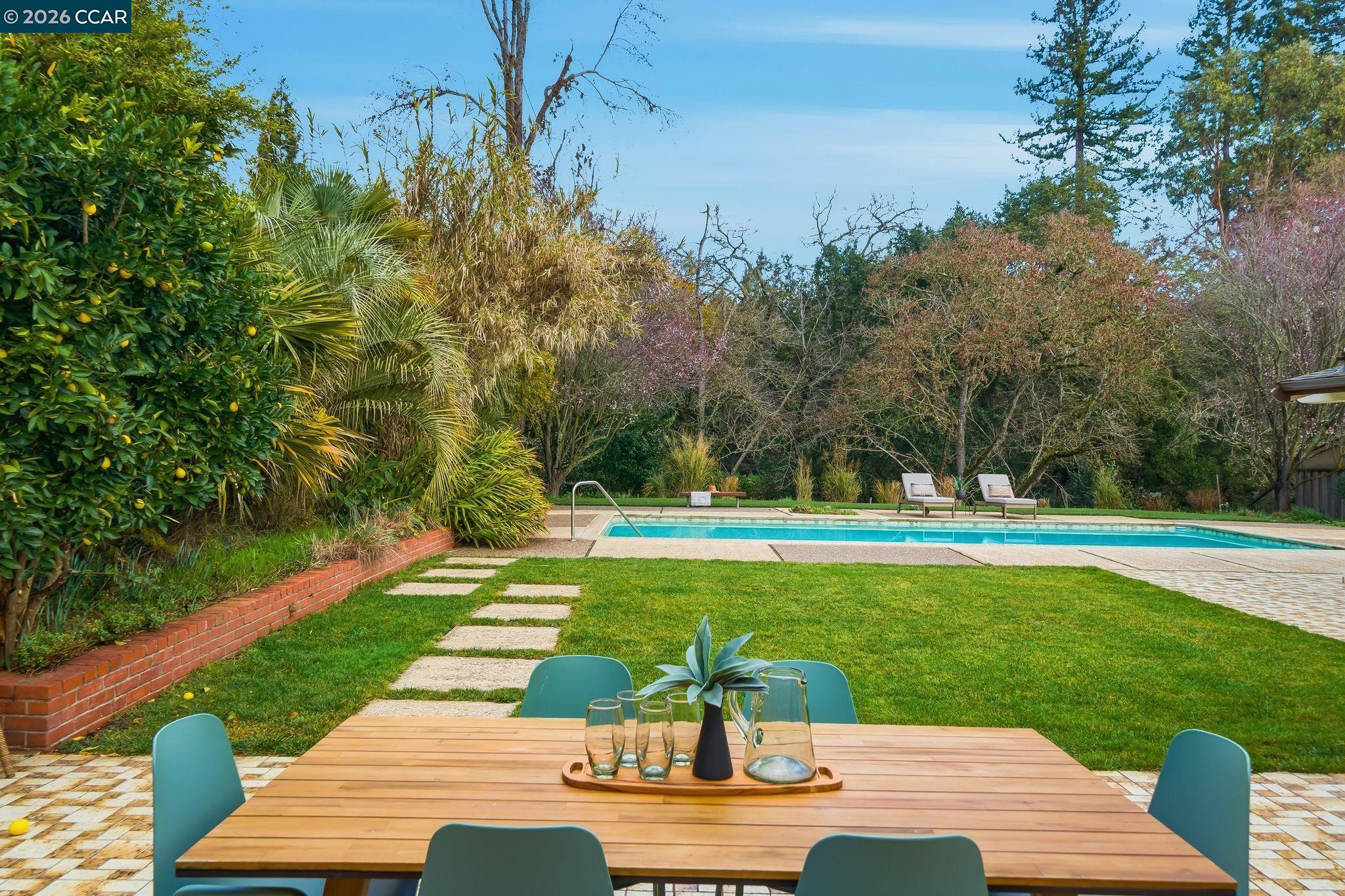 Detail Gallery Image 39 of 55 For 4018 Tilden Ln, Lafayette,  CA 94549 - 4 Beds | 3/1 Baths