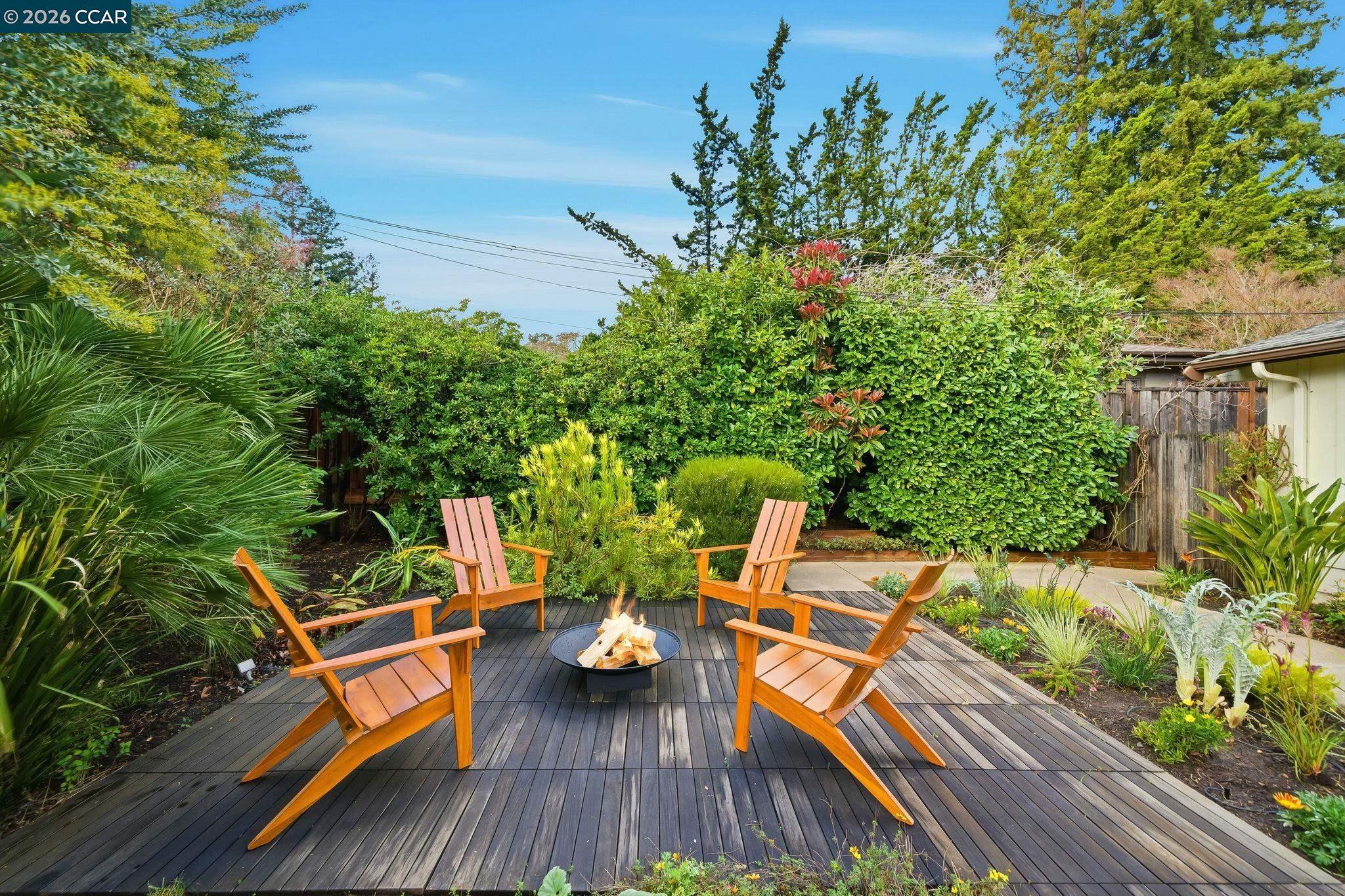 Detail Gallery Image 48 of 55 For 4018 Tilden Ln, Lafayette,  CA 94549 - 4 Beds | 3/1 Baths