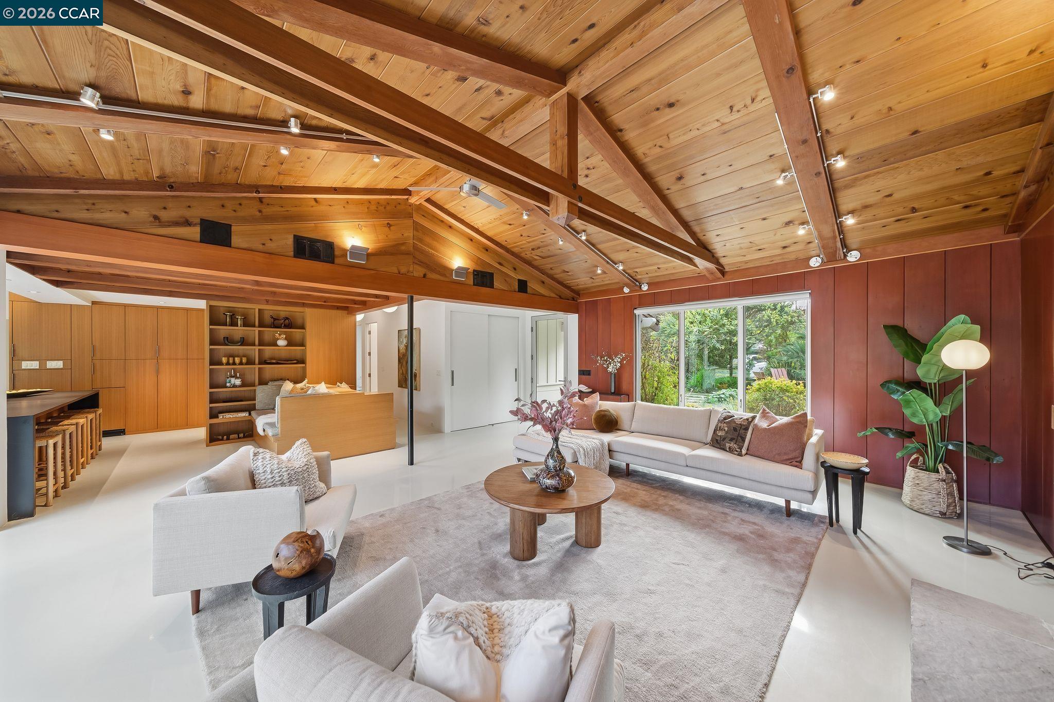 Detail Gallery Image 7 of 55 For 4018 Tilden Ln, Lafayette,  CA 94549 - 4 Beds | 3/1 Baths