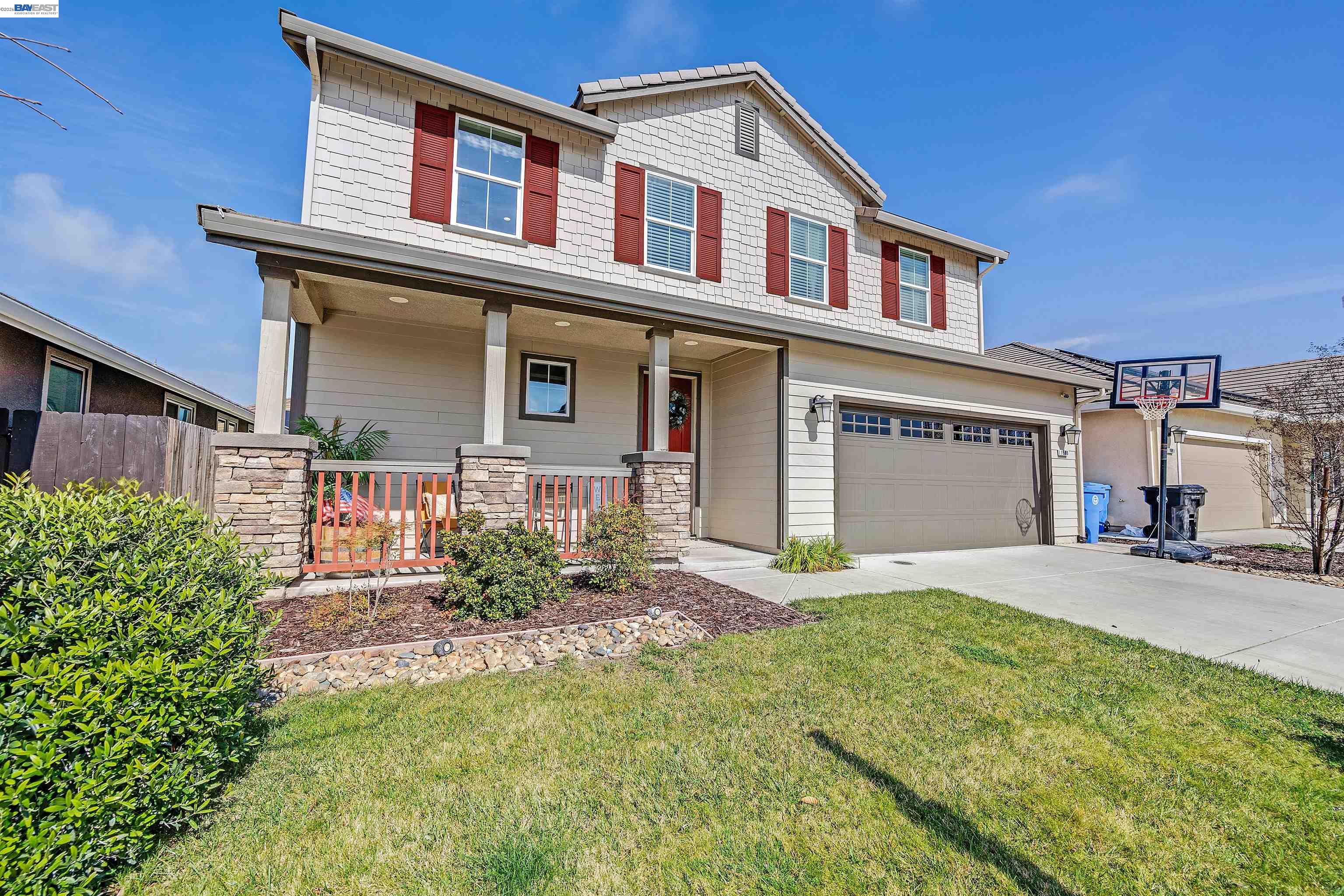 Detail Gallery Image 1 of 48 For 1589 Friendly St, Manteca,  CA 95337 - 4 Beds | 3 Baths